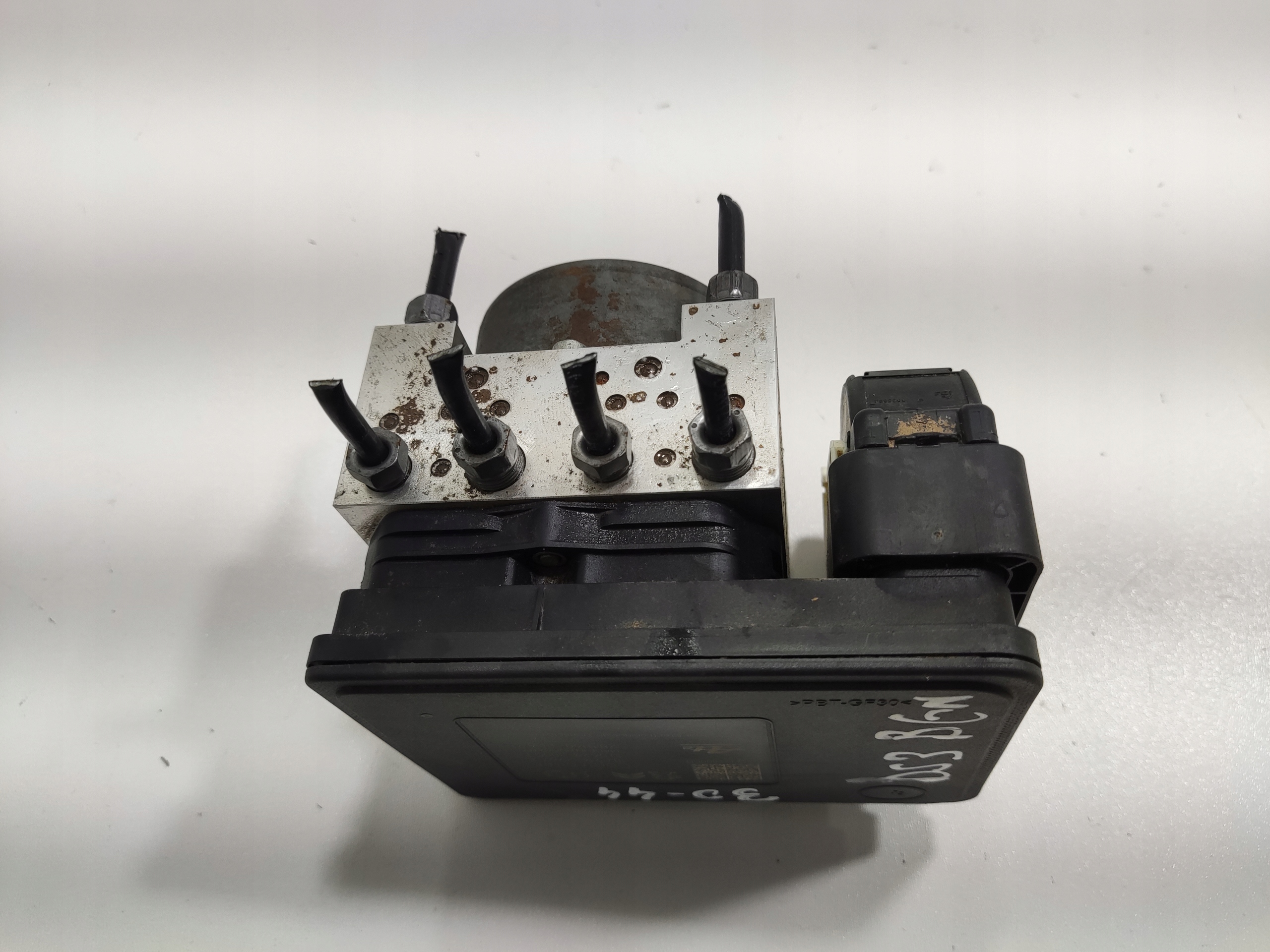 pump control unit ABS CITROEN DS 3 DS3 CROSSBACK 2019-2022 9833189680