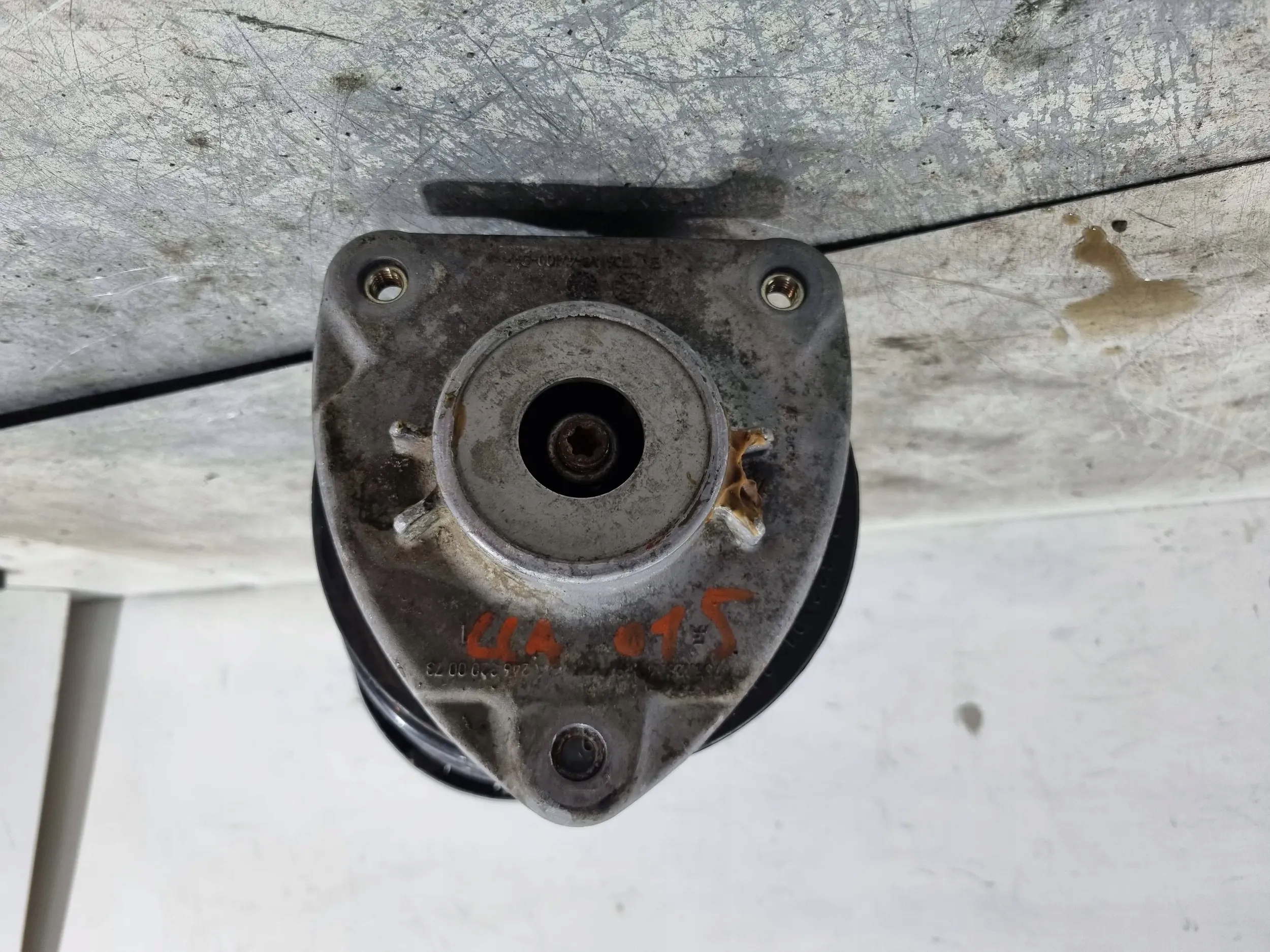 shock absorber left front A2463206713 MB CLA W117 A-class W176 B-class W246