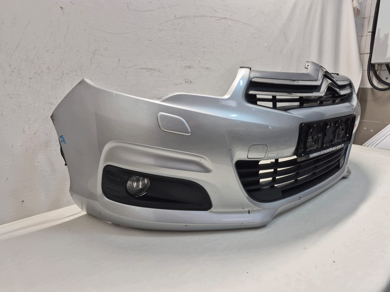 CITROEN C4 II 2 10- bumper front front SPR 9676285080A