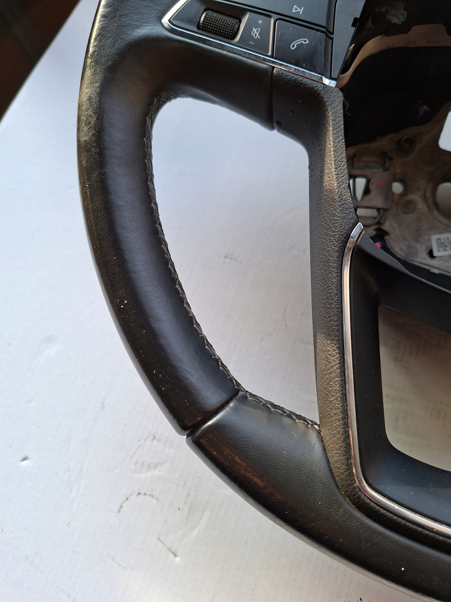 lenkrad MULTIFUNKCYJNA SEAT ATECA 575419091