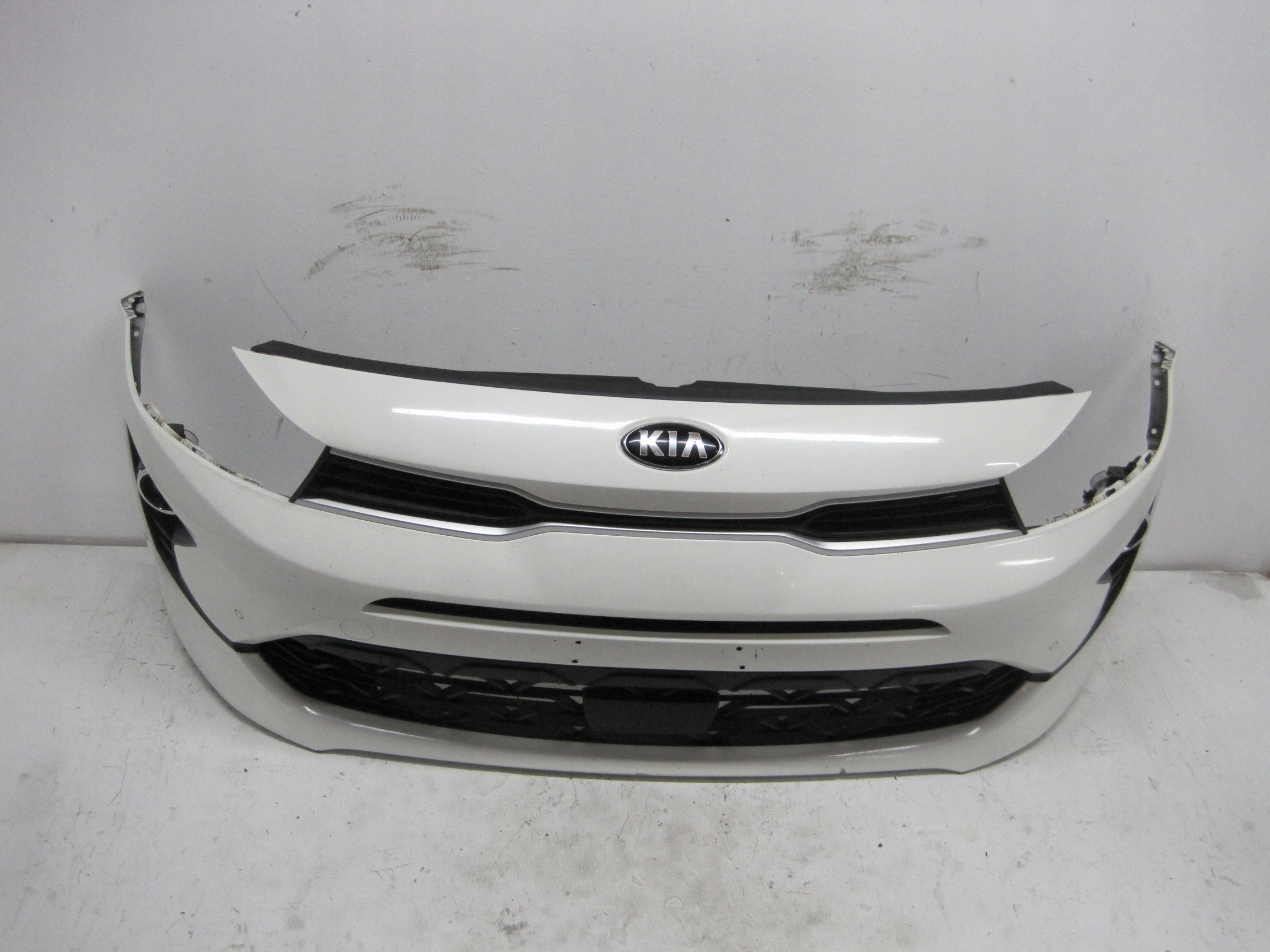 bumper KIA RIO IV 4 PDC front front