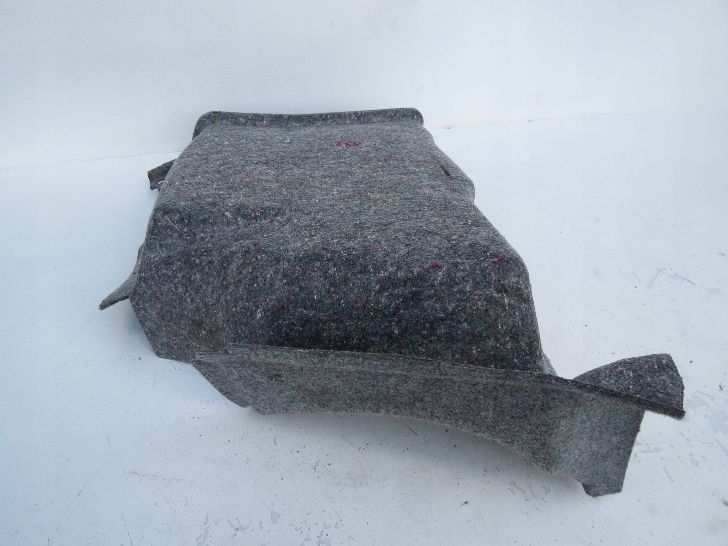upholstery boot VOLVO S60 and 2.4 B 140KM R5 2001r