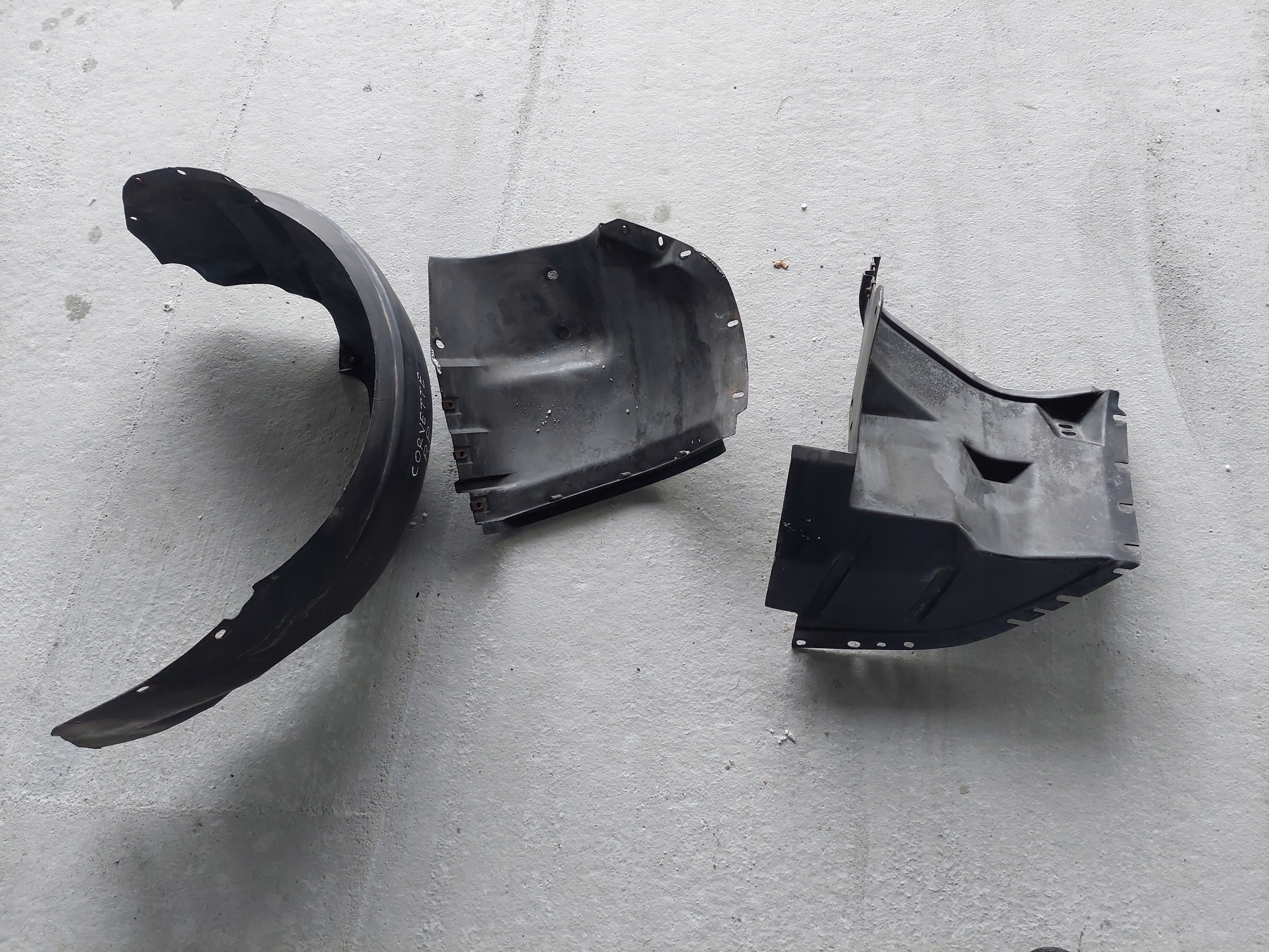 mudguard front PREDNIE right KOMPLET CHEVROLET CORVETTE C4 5.7