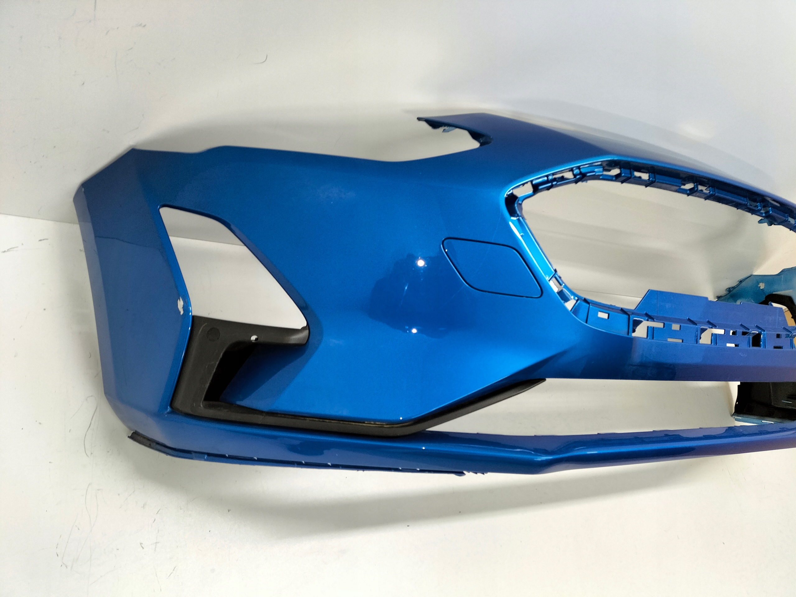 nárazník přední předek FORD FOCUS MK4 18