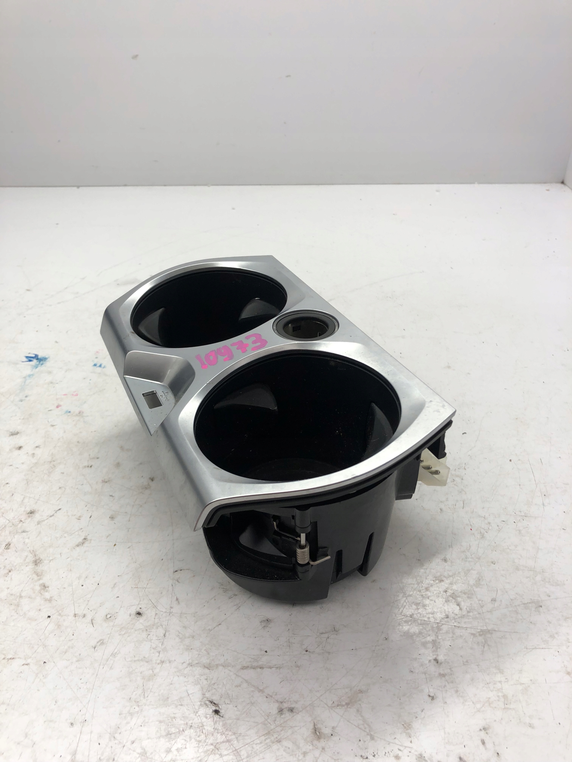 BMW 8 G14 G15 G16 bracket for 9396505