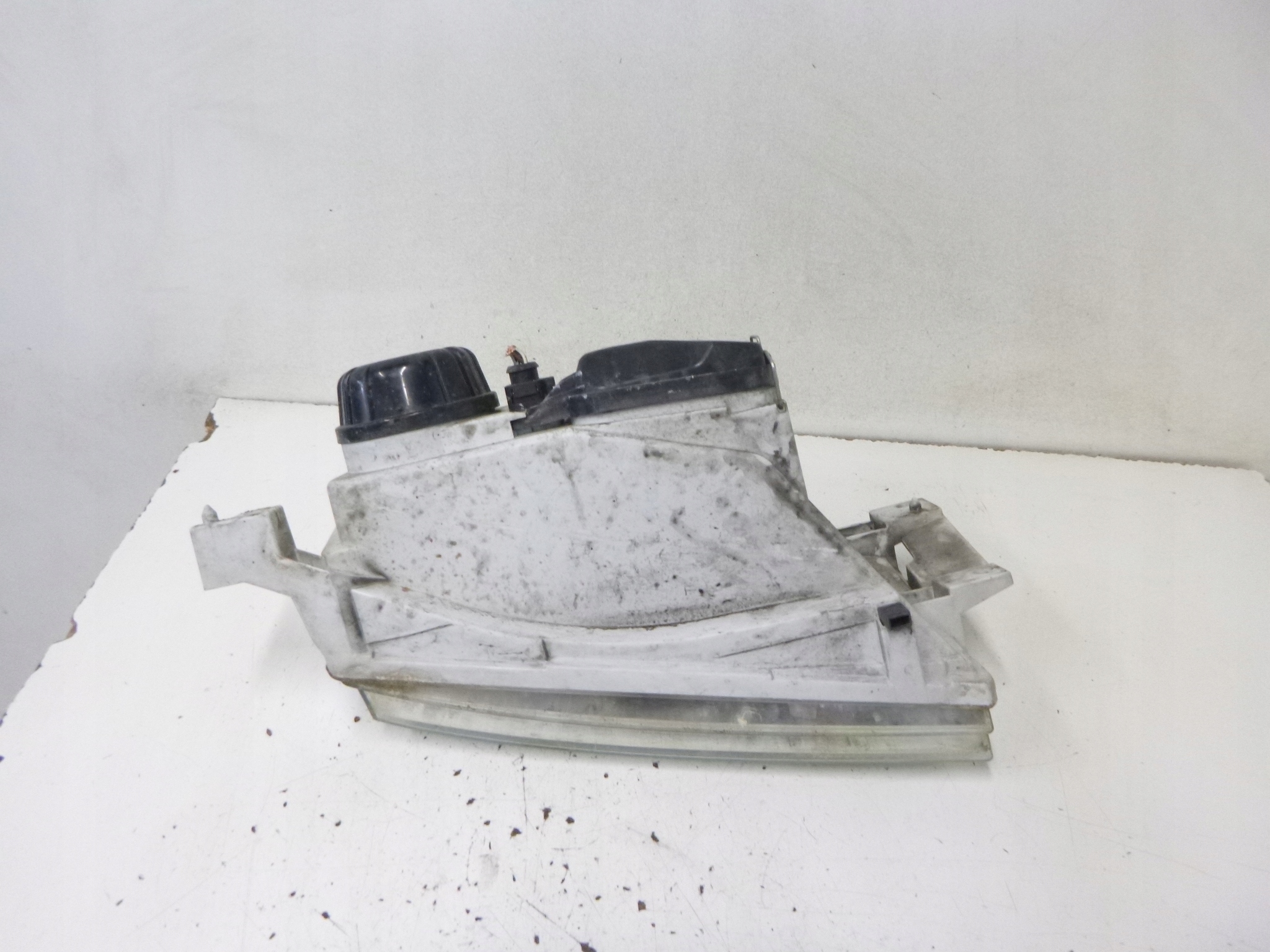 light front Skoda Octavia 2000r. 1U1941015L