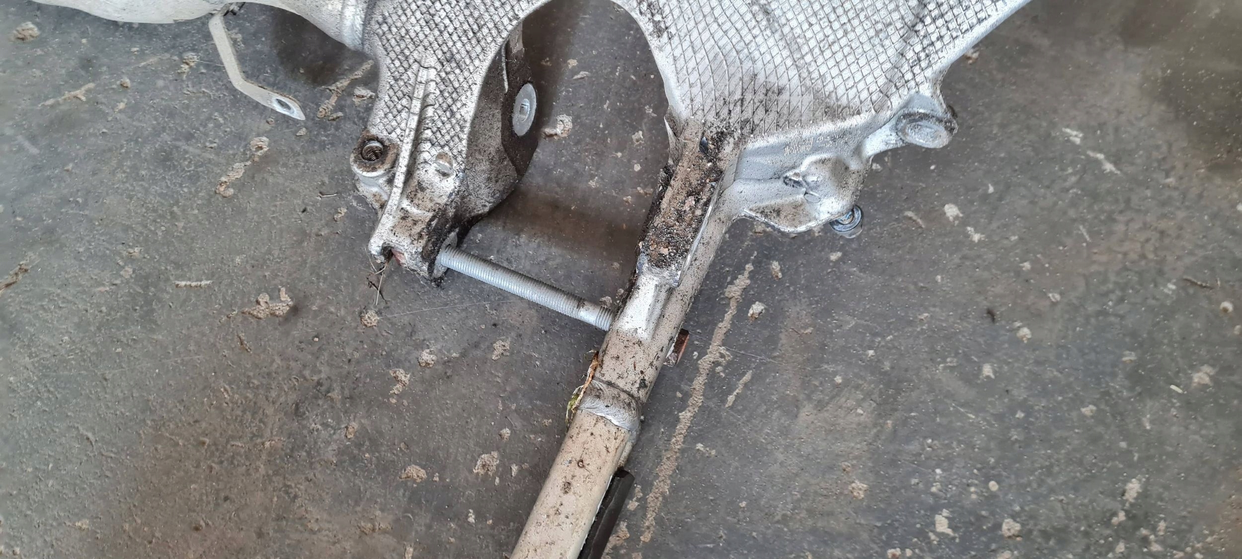 A5 8T LIFT axle beam axle beam sider subframe below engine 8K0399315G A4 B8 LIFT