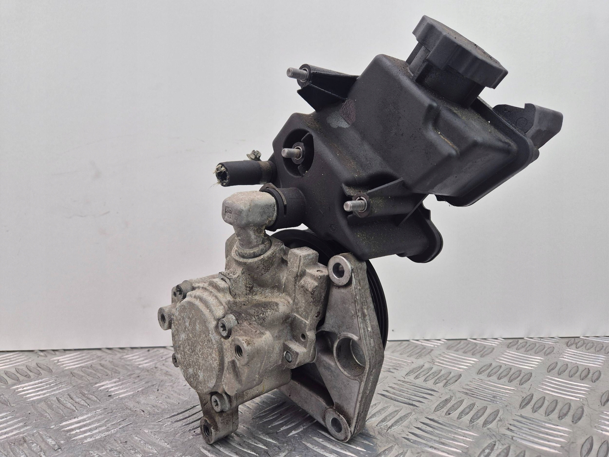 Mercedes GL450 X164 servo pump 0054662201