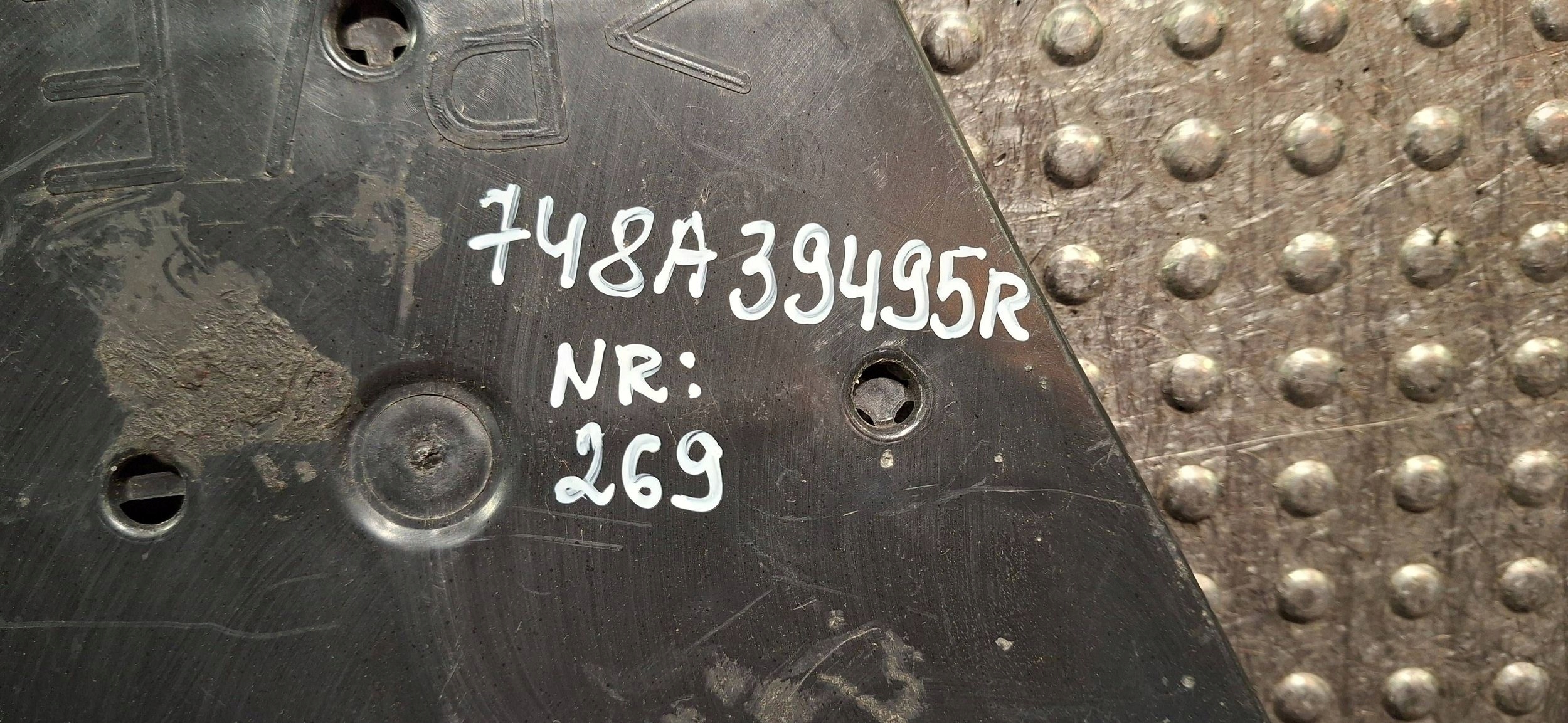 cover chassis left rear part 748A39495R RENAULT TALISMAN 2015