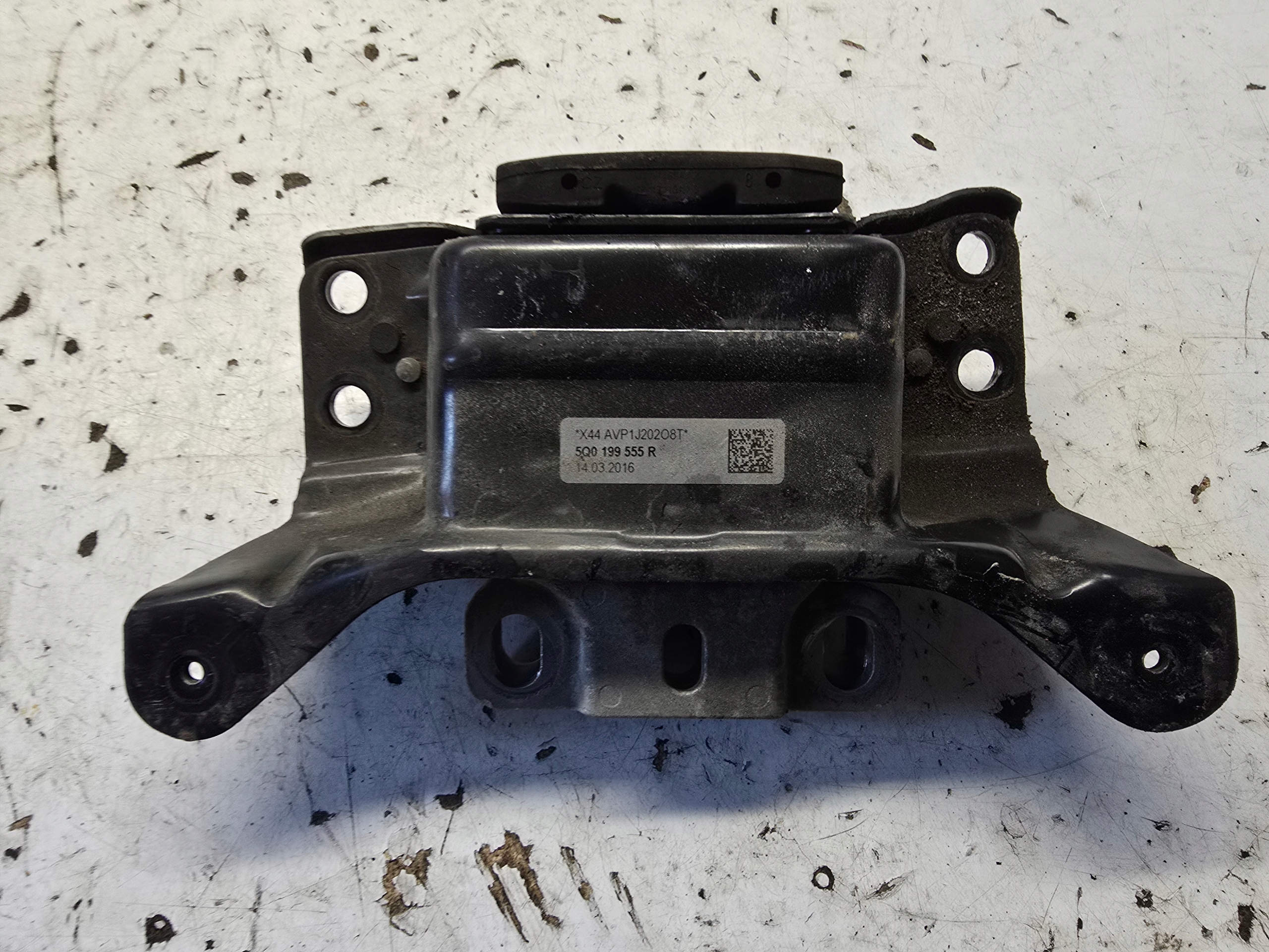 AUDI A3 8V holder holder gearbox mounting AUTOMAT 5Q0199555R