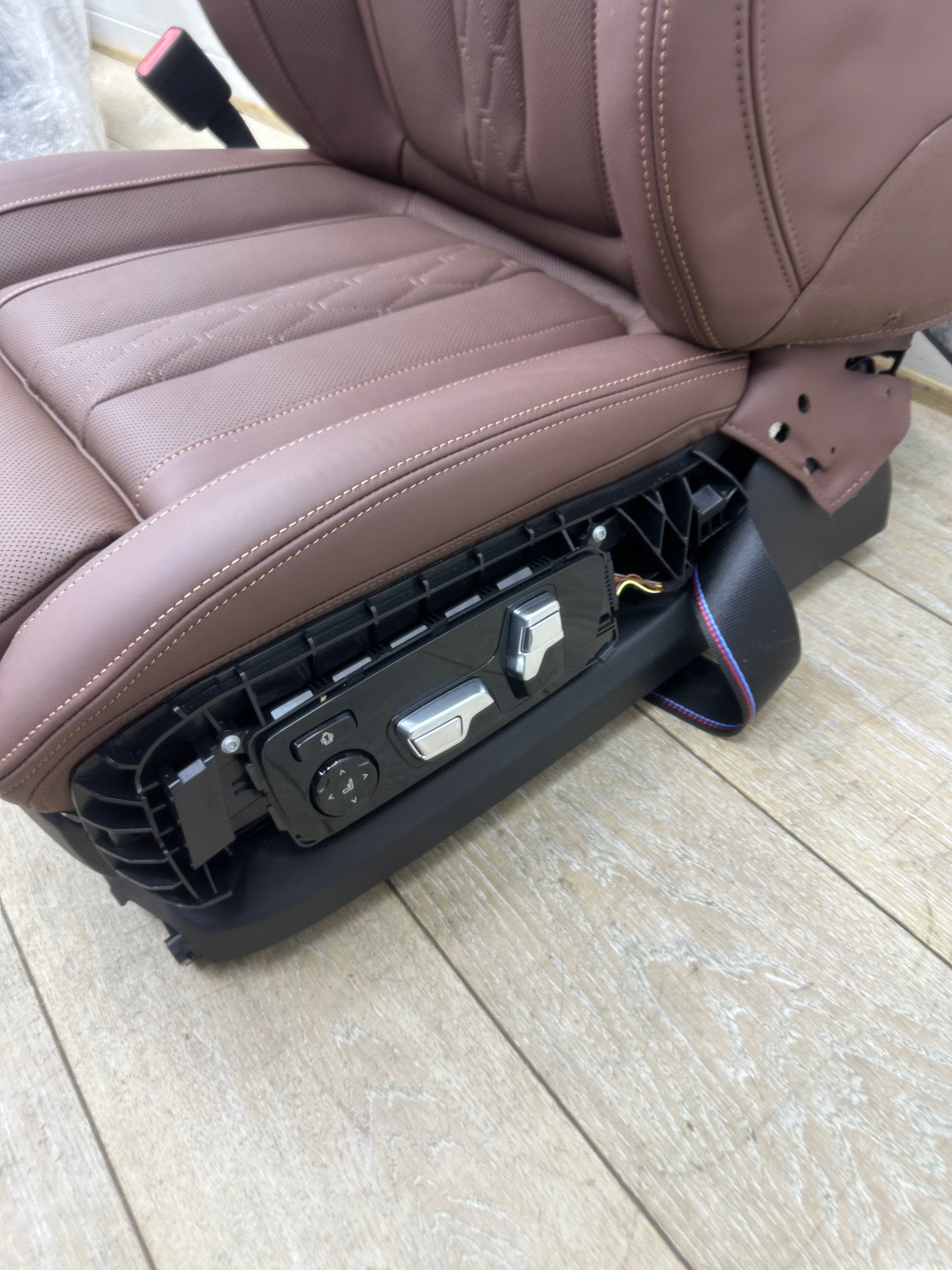 BMW X7 G07 LCI Sitze Sitz innere mitte 6 MIEJSC COFFE KOMFORT