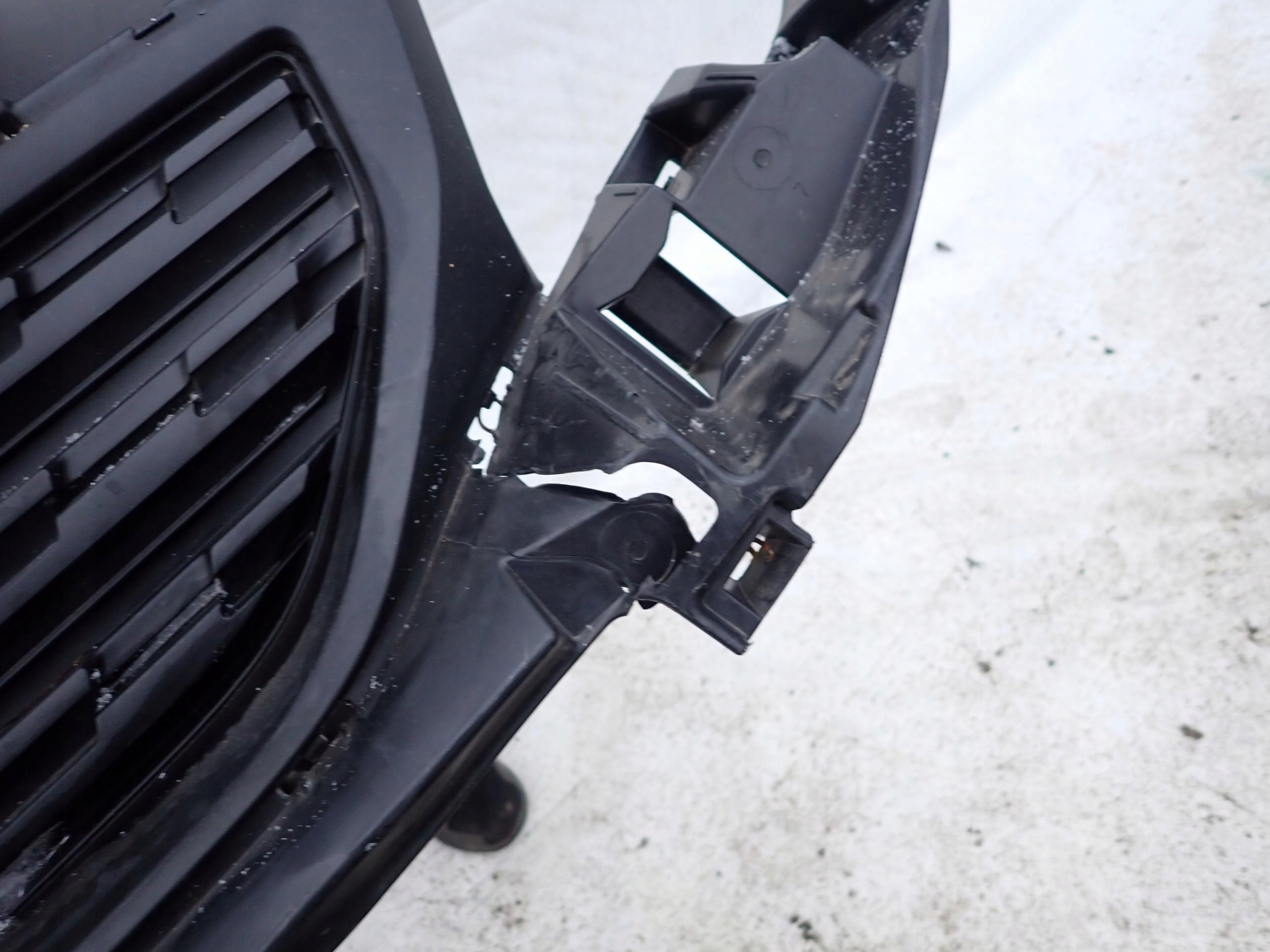 PEUGEOT PARTNER IV 18- grill grille radiator