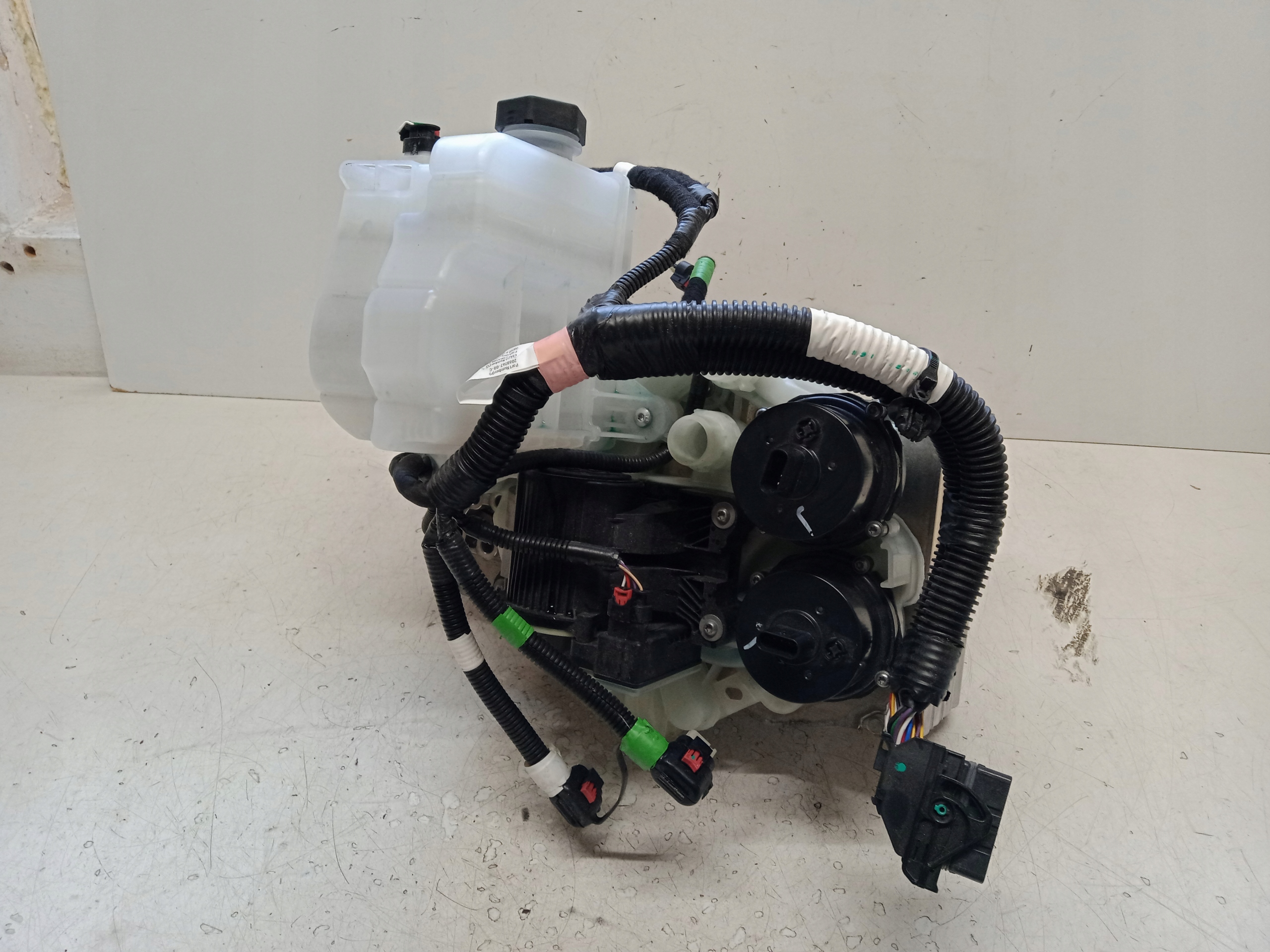 TESLA MODEL Y (5YJY) POMPA CIEPŁA SUPERMAINFOLD 1625000-A1-B + WIĄZKA