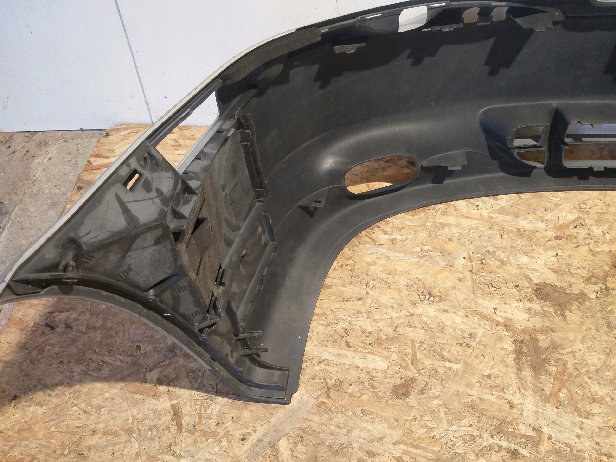 bumper front 09154851 Volvo S80 98-03