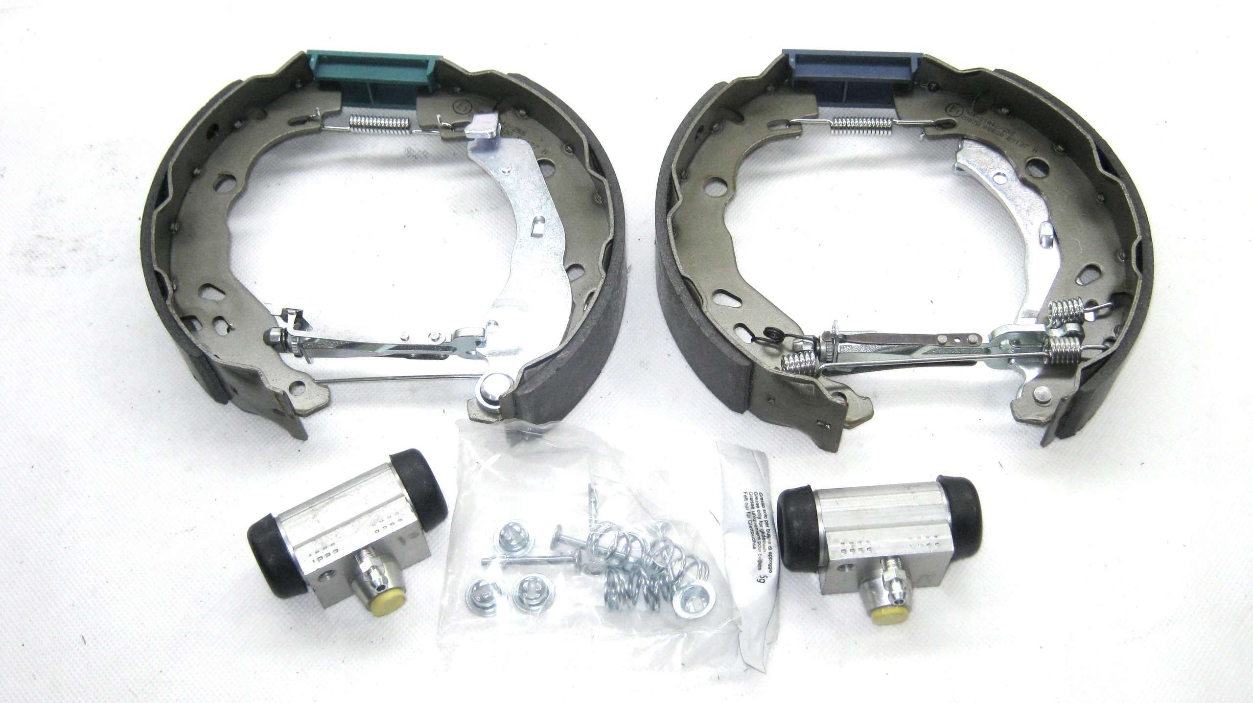 KEG548 - ЗАДНИЕ ТОРМОЗНЫЕ КОЛОДКИ CLIO II THALIA