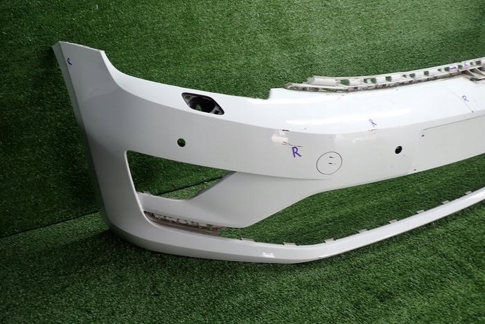 VW GOLF SPORTSVAN 12-17 front bumper front