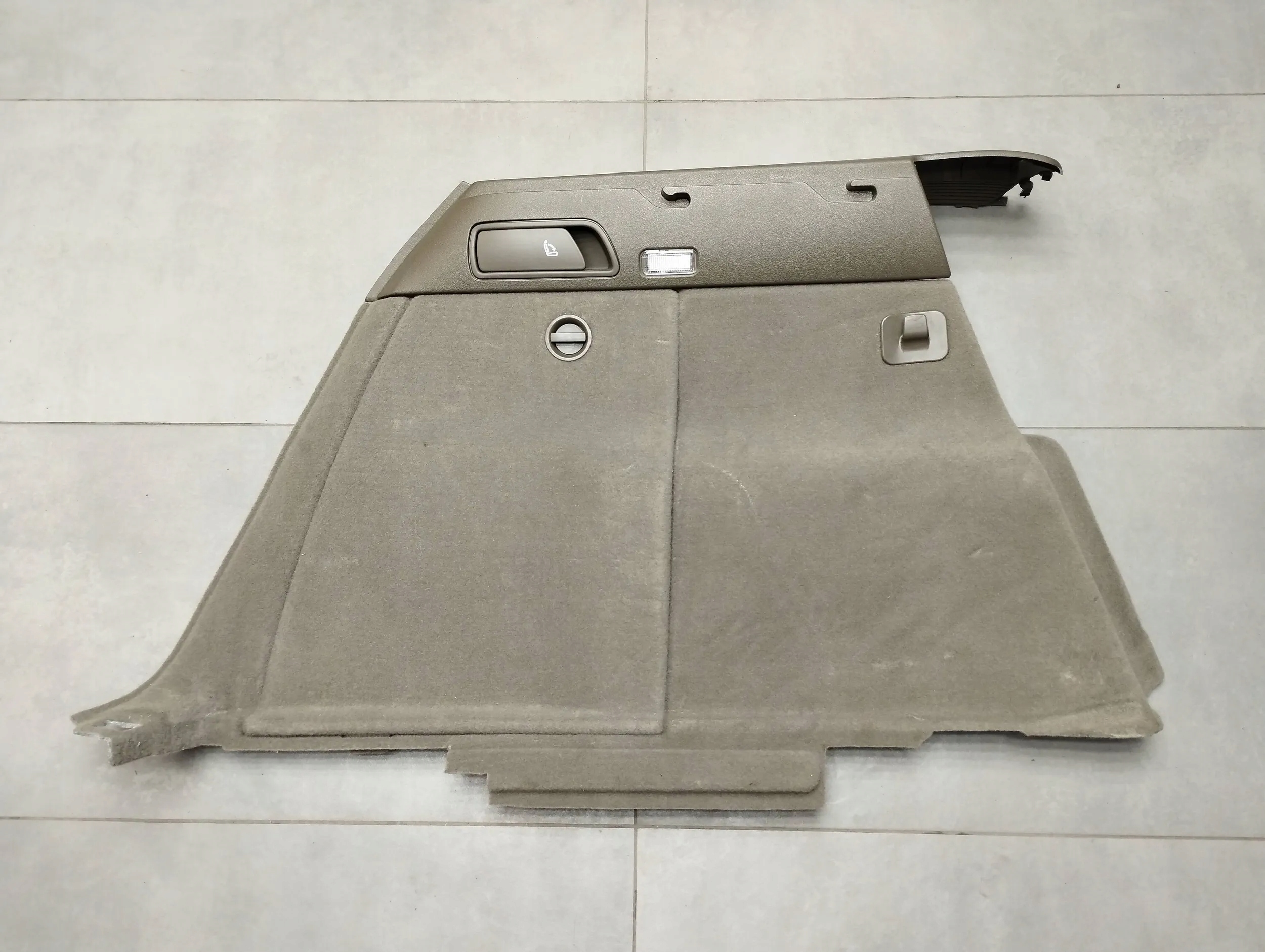 Audi Q5 8R boot upholstery left rear part 8R0863879LH