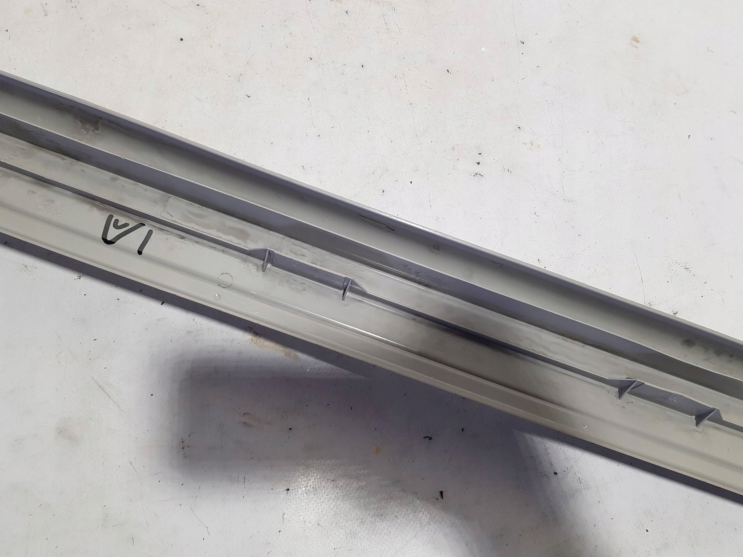 moulding threshold left side Mercedes SL R230 W230 grey