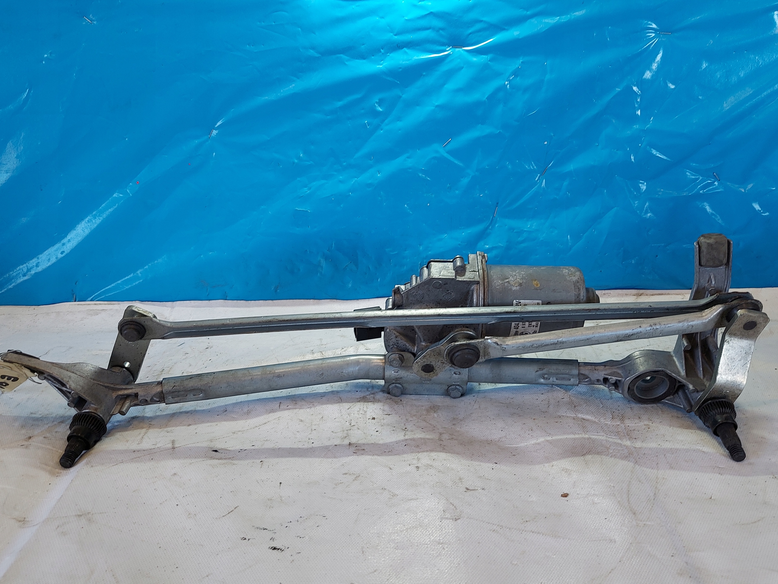 wiper mechanism BMW E90 7161711 front