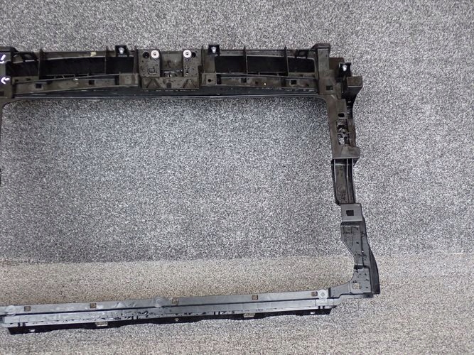 SEAT TARRACO 5FJ Schlossträger vorne