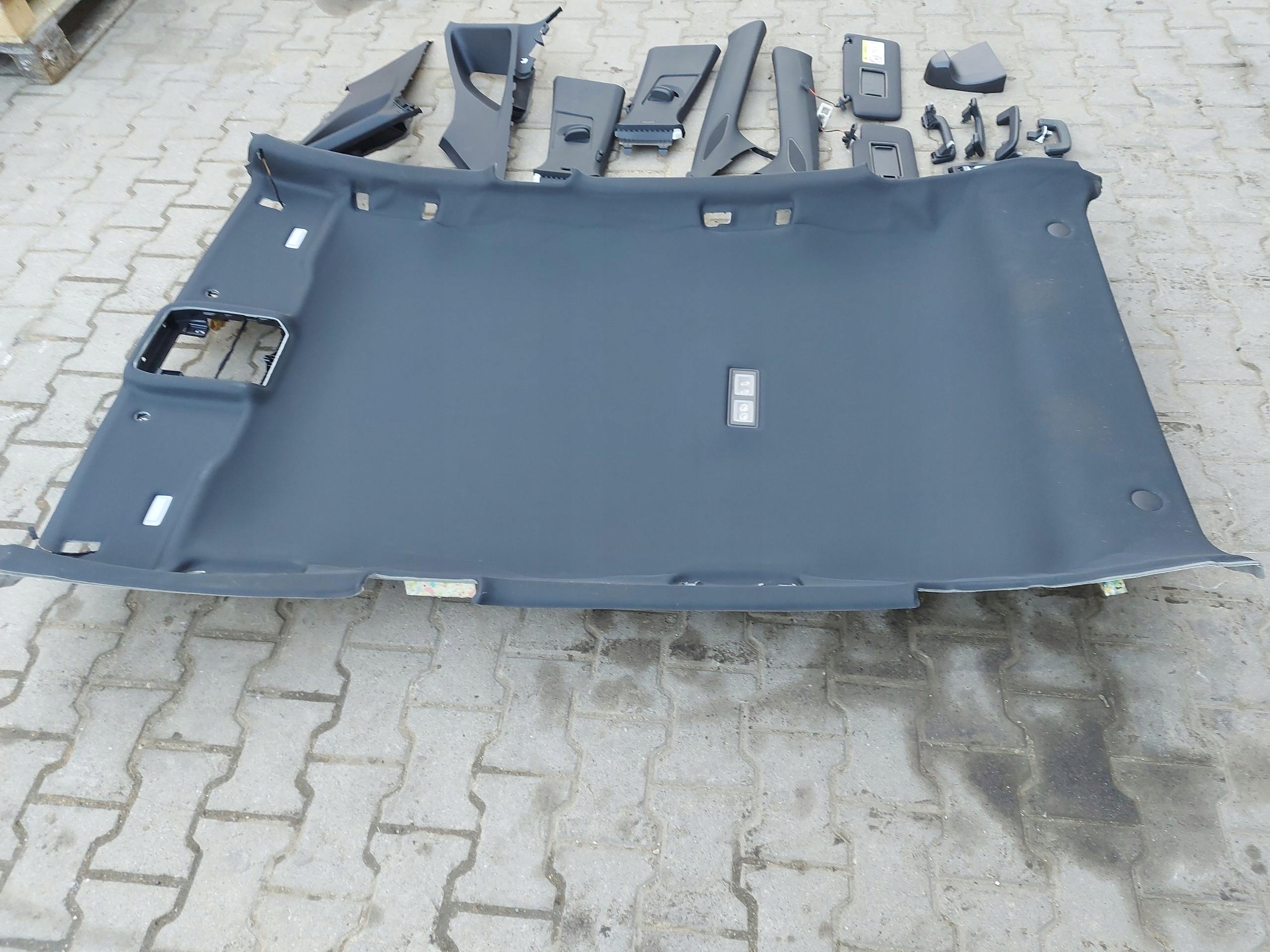 VW ID4 11A , 2024r SUV 5D CIELO INTERNO plastica KPL