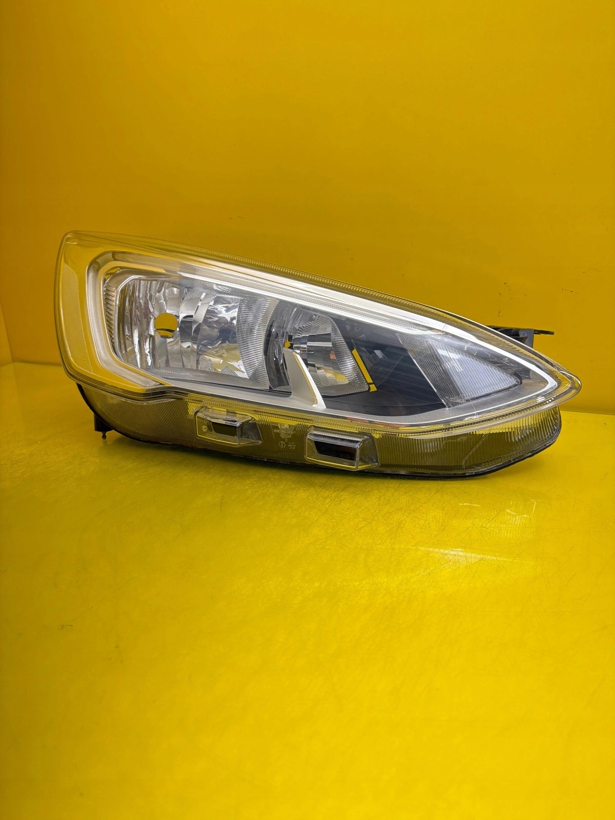 light right Ford Focus MK4 4 IV 2018-2021 normal Led JX7B-13W029-AE