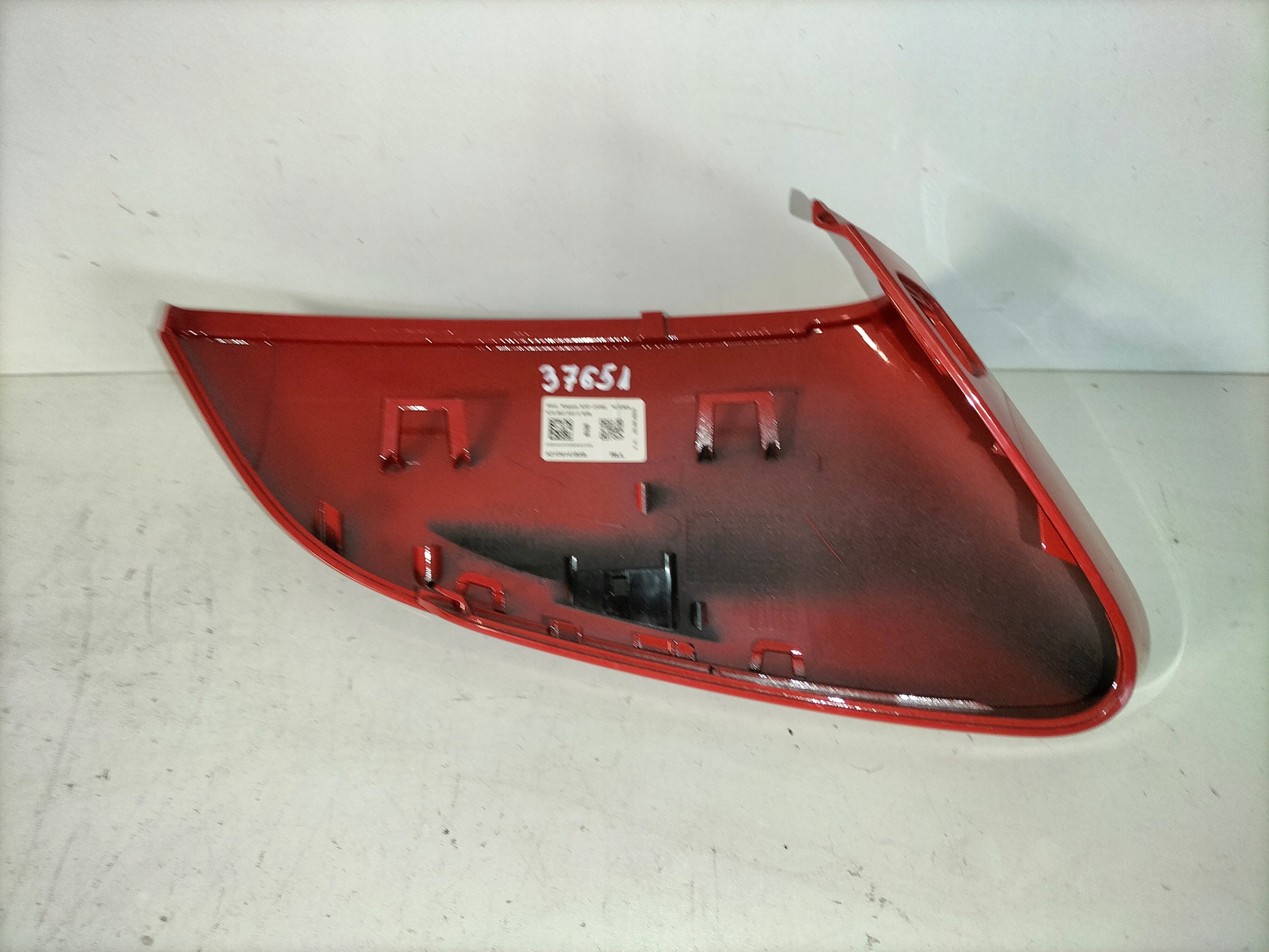 cover cap mirrors left VW TIGUAN III 24