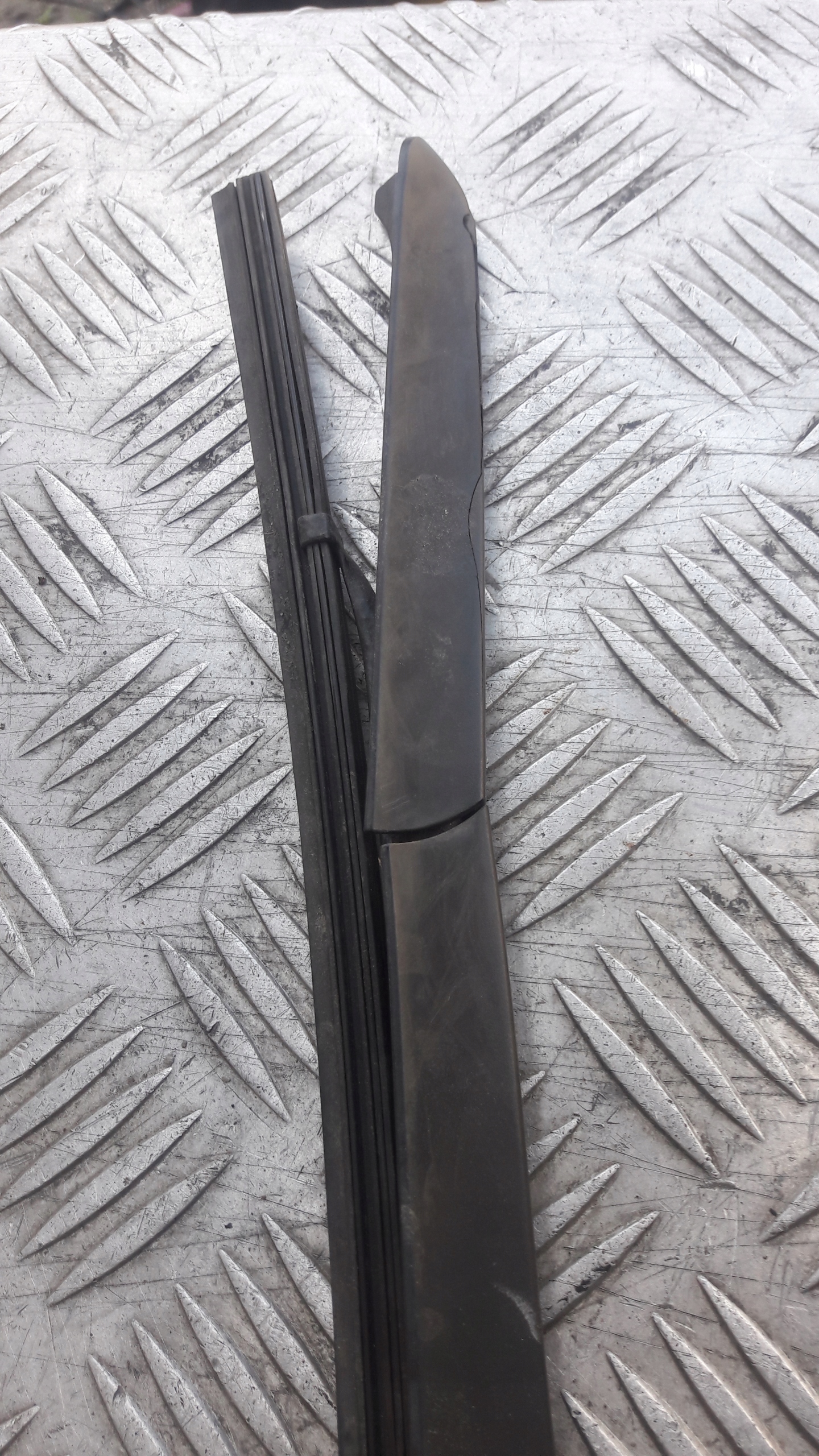 CHRYSLER 300C wiper arm left or right front