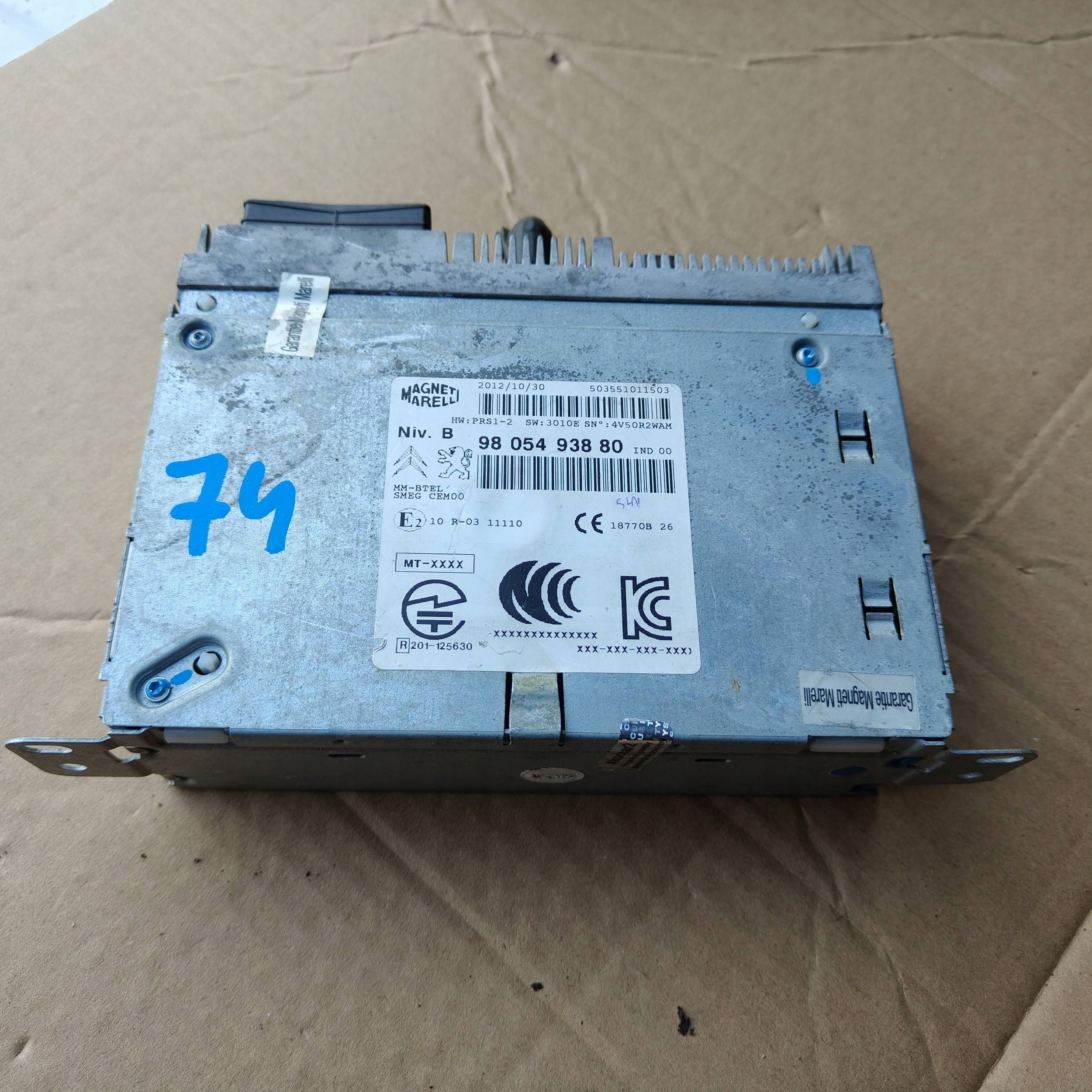 Stacja multimedialna Peugeot 208 e 9805493880