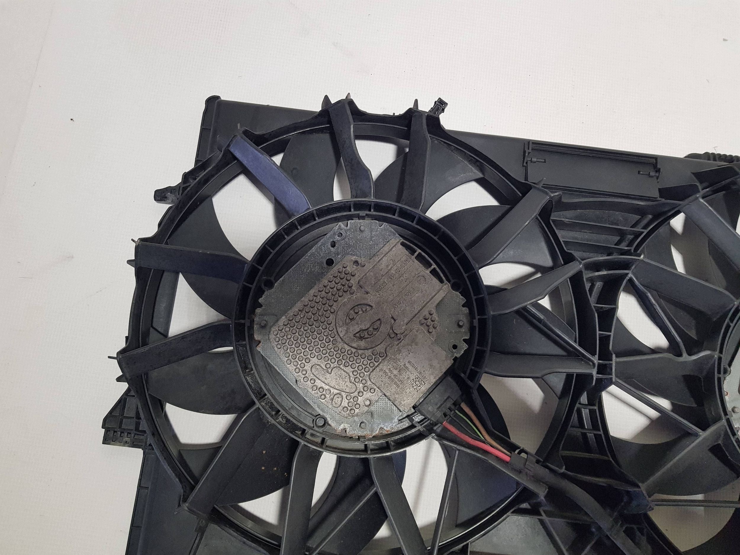 ventilátor chladiče Audi A8 S8 D4 4H 4H0121003K