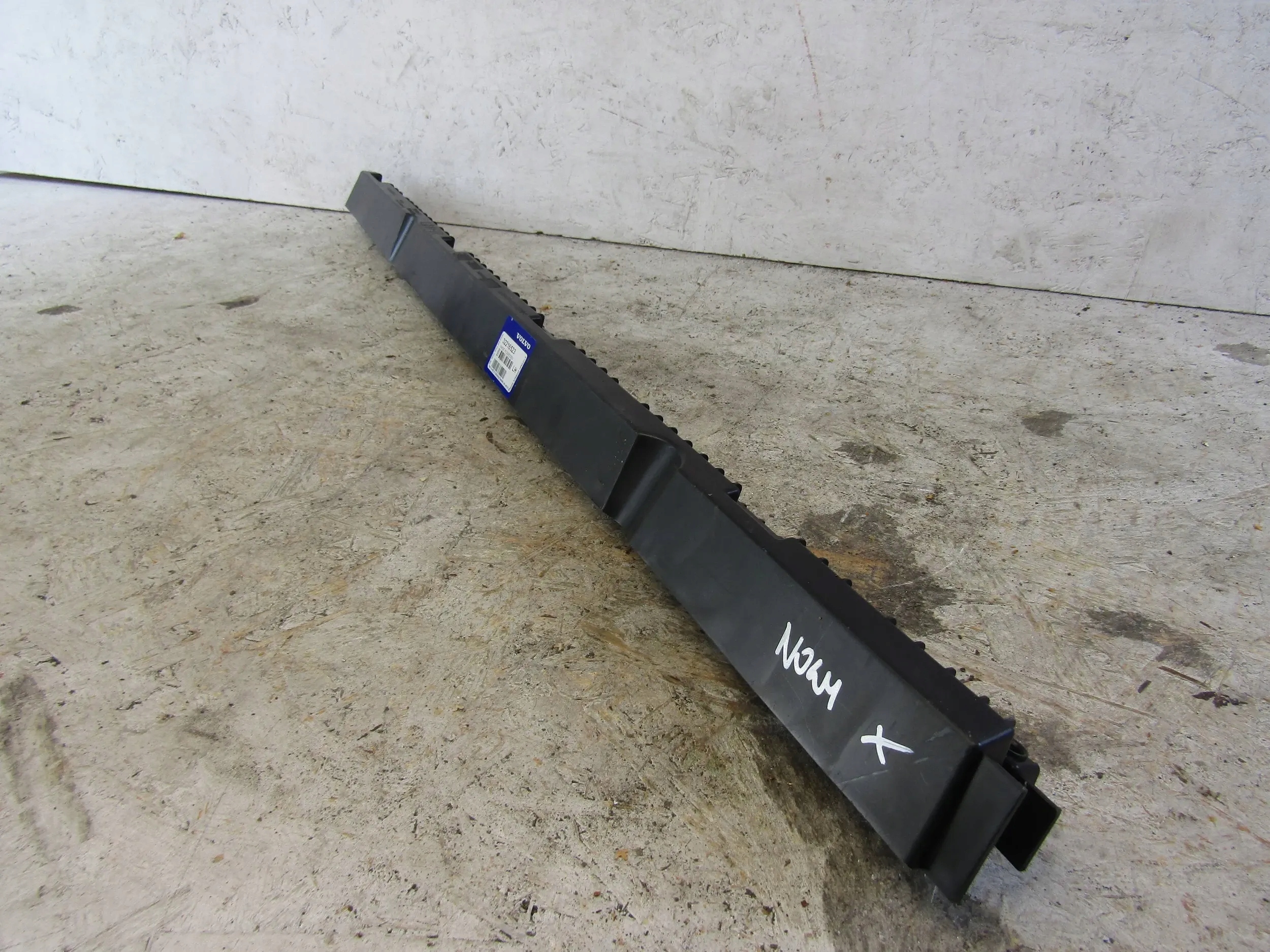 Volvo XC90 II support mouldings progowej lewej 32216523