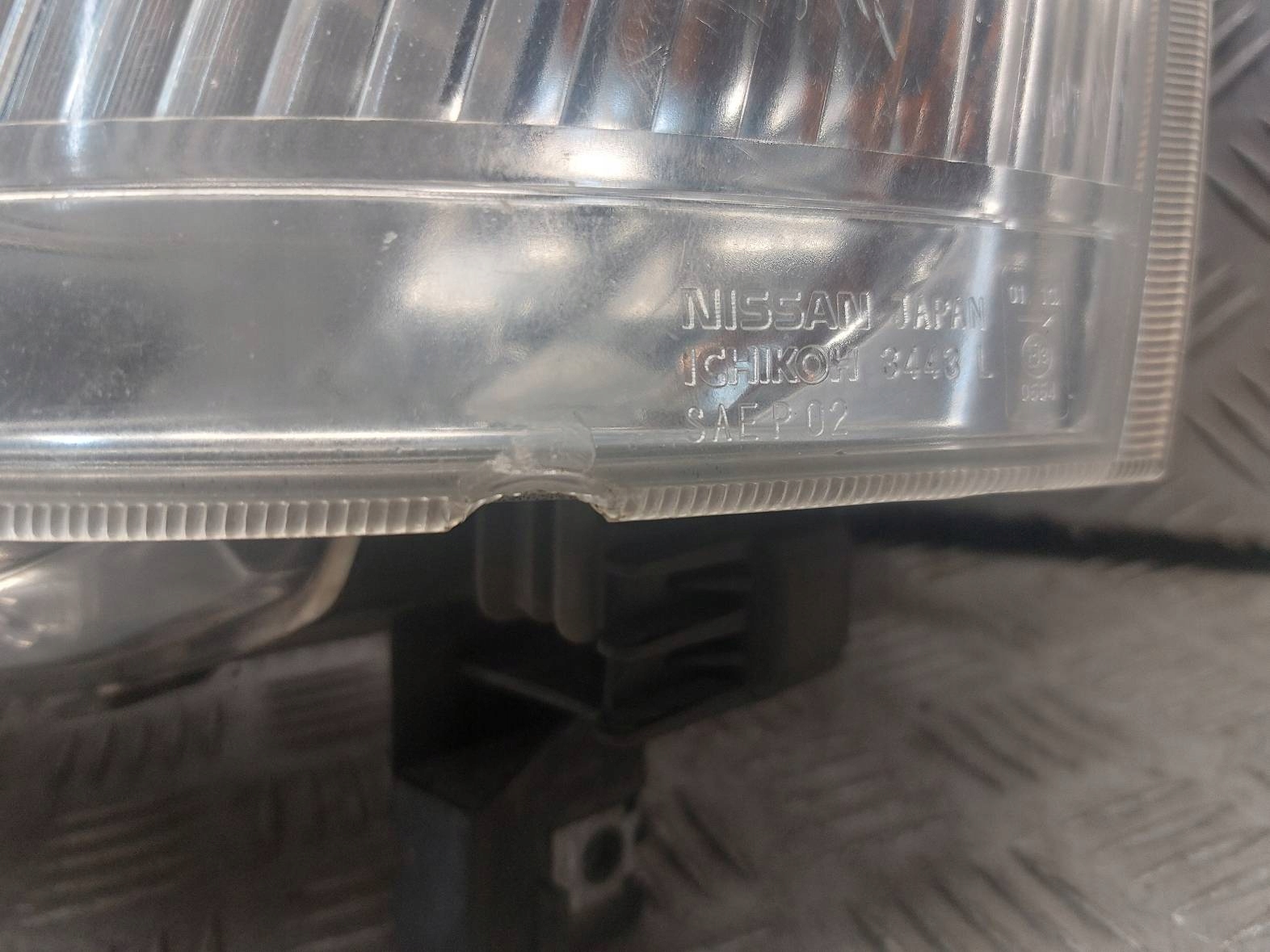 light left front NISSAN X-TRAIL and