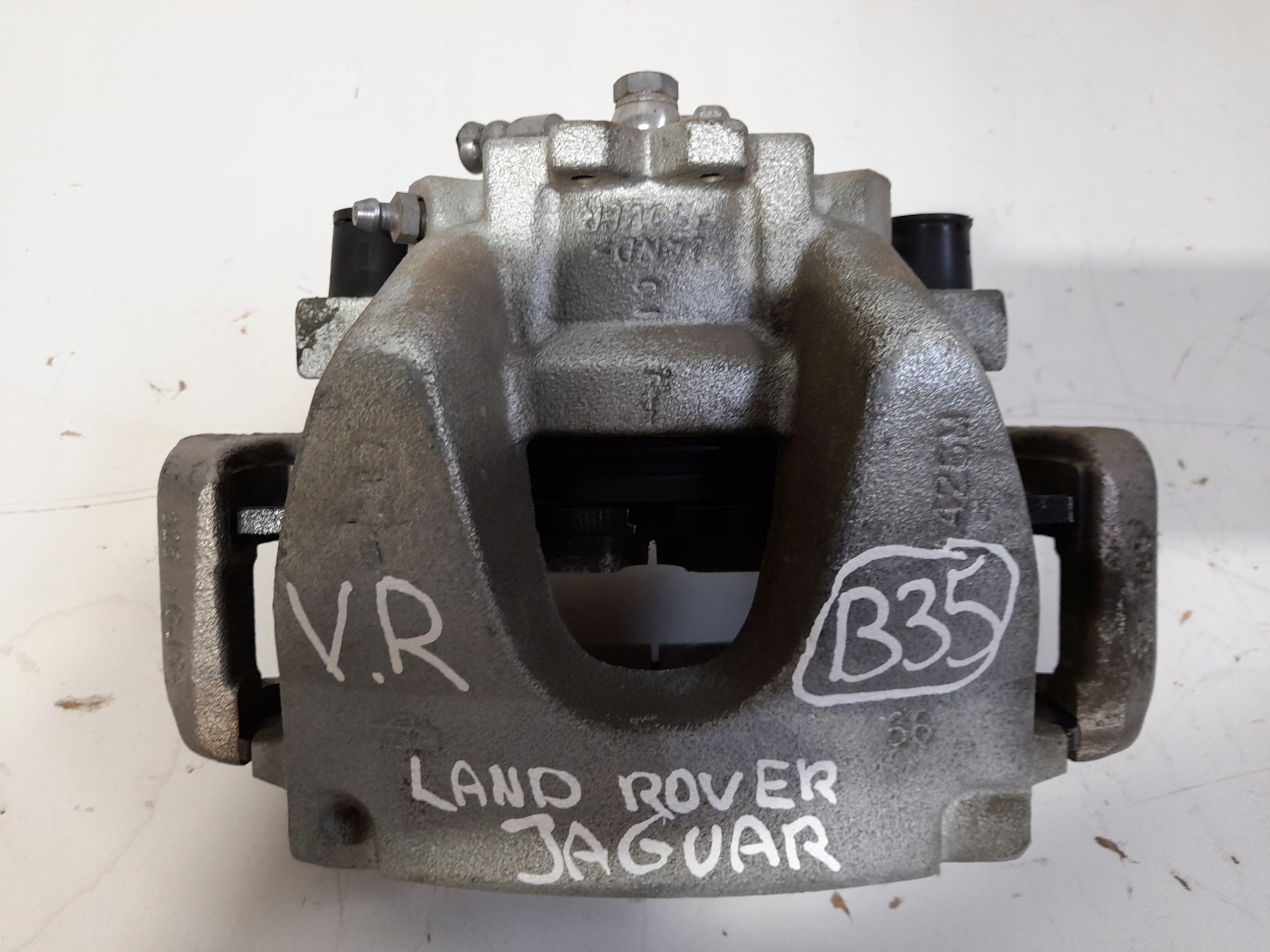 LAND ROVER DISCOVERY SPORT L550 caliper front right A426M (B35)