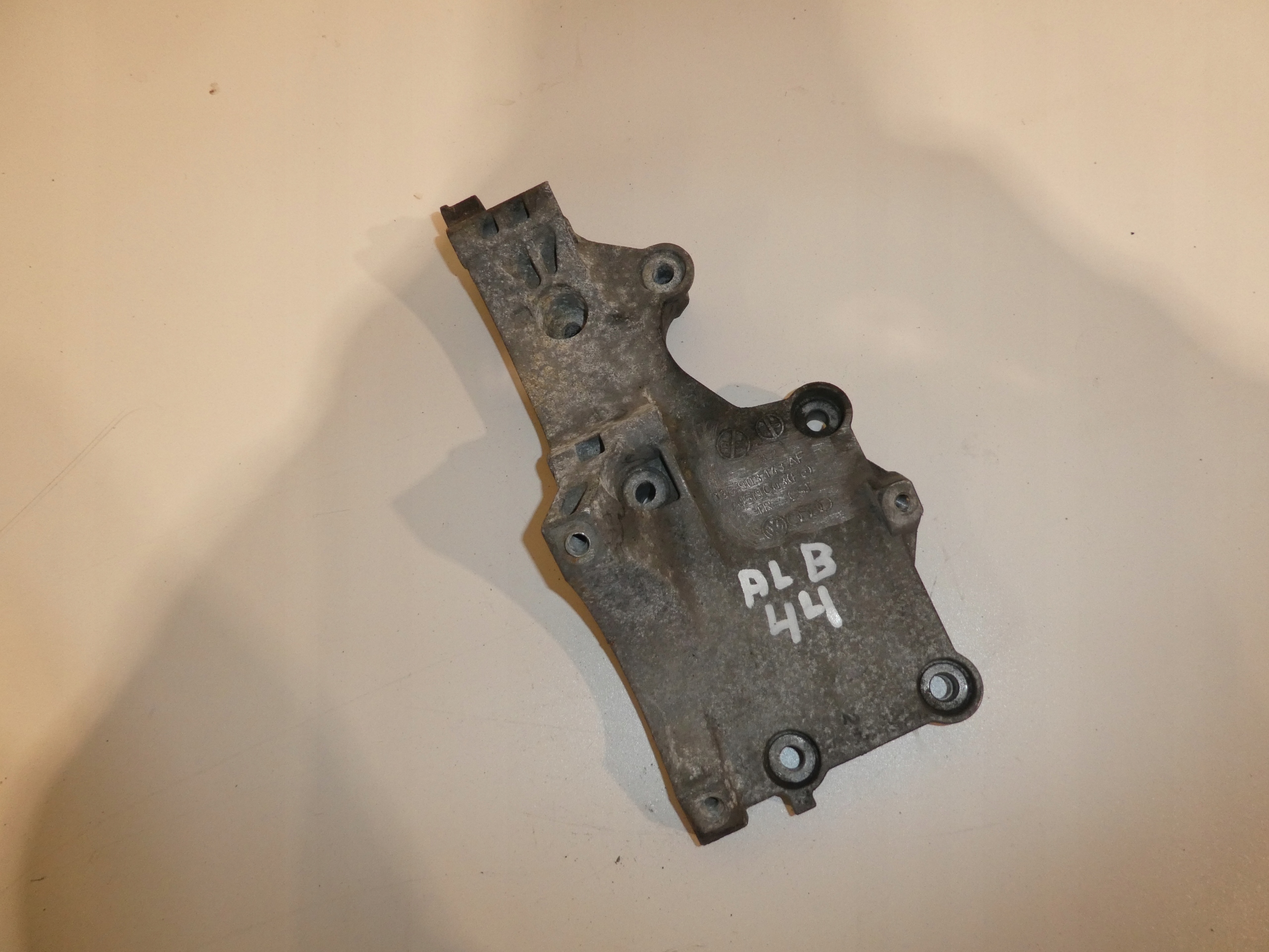 supporto alternatore VW JETTA GOLF V 038903143AF