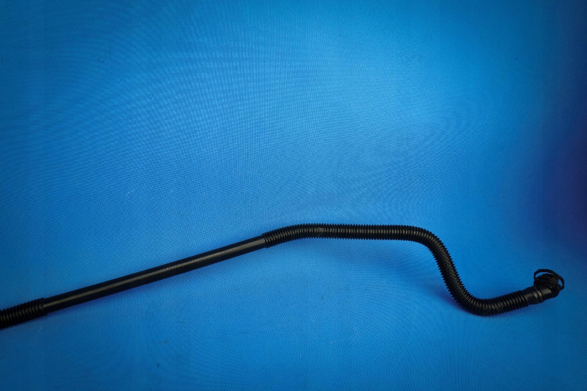 rohr laczaca luft Audi A8 4H 06E133817AM 3.0