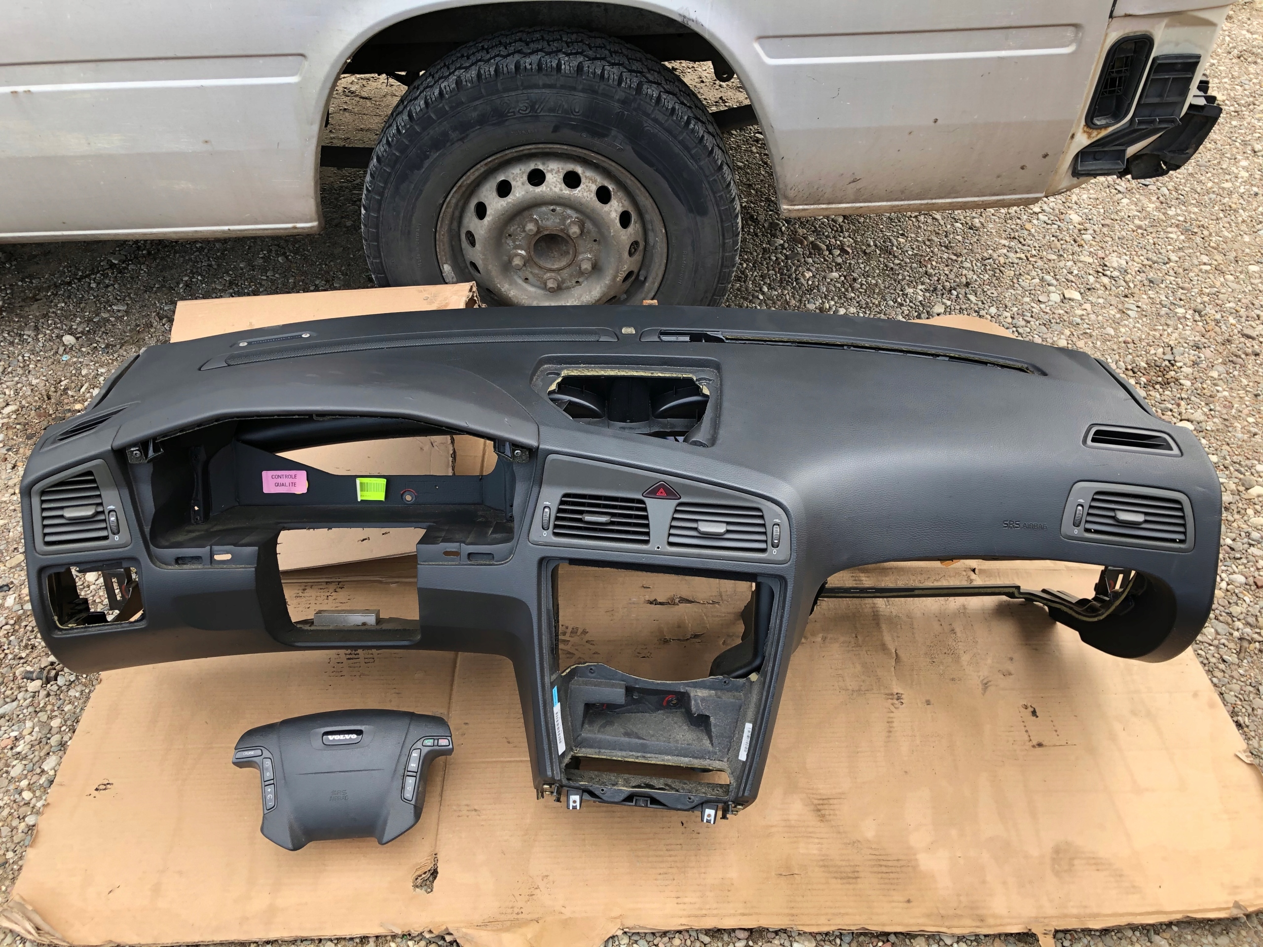 DESKA VOLVO S60 V70 XC70 KONSOLA AIRBAG PULPIT