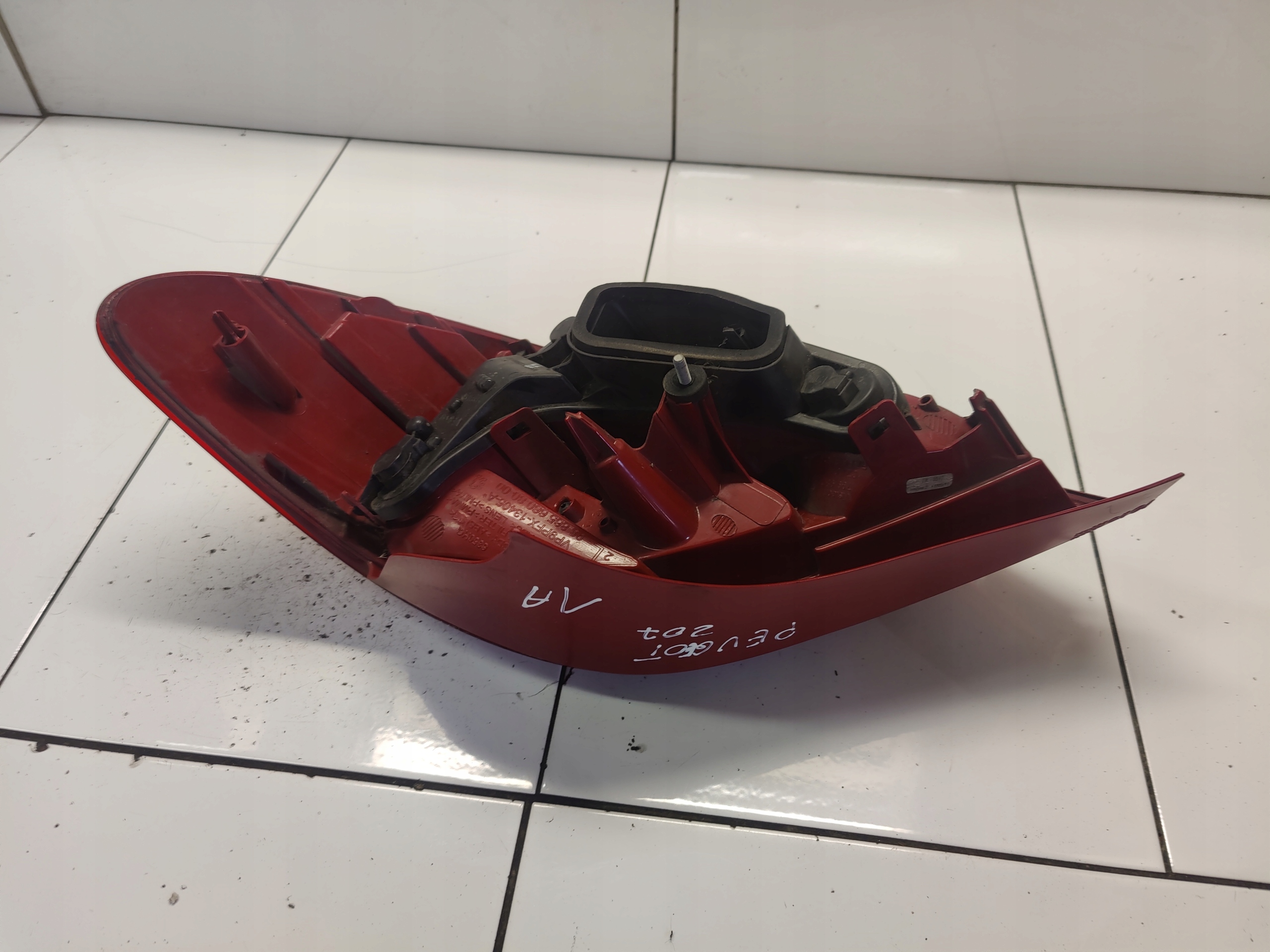 PEUGEOT 207 LIFT light rear left 9686566080 UK