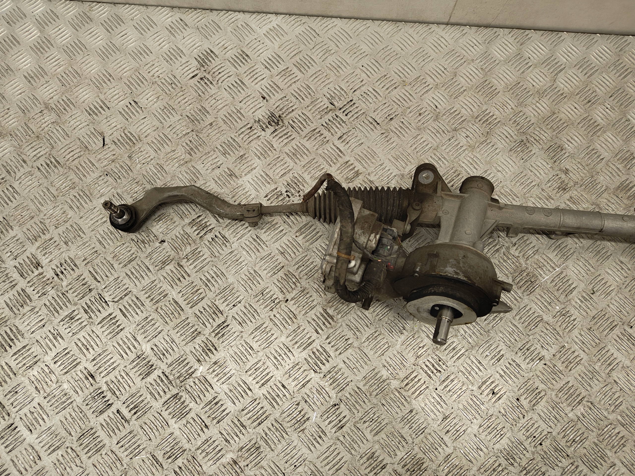 BMW F40 F44 servo control 5A24206 UQ