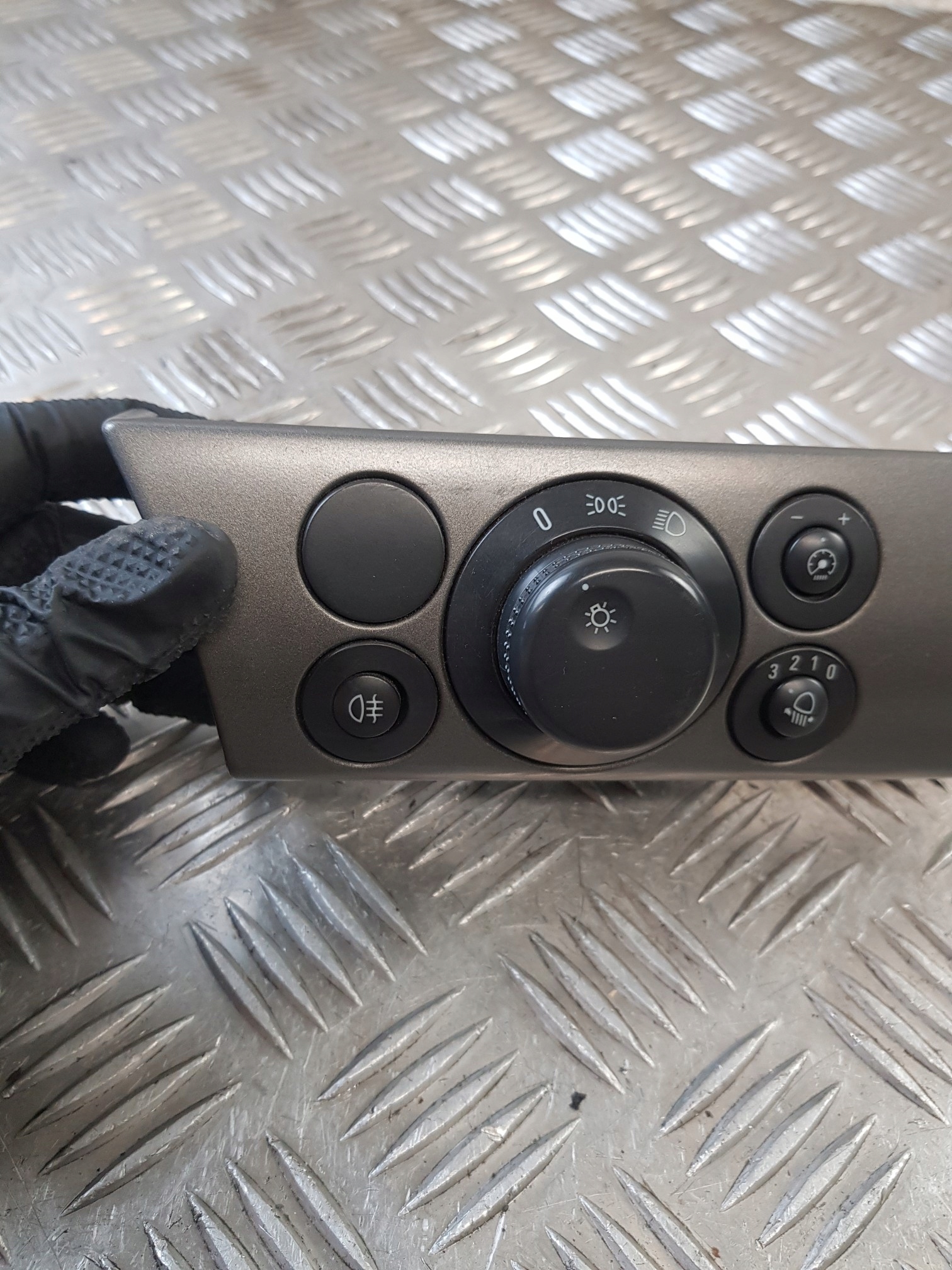 switch light switch 13100136ZD OPEL ASTRA H 05R
