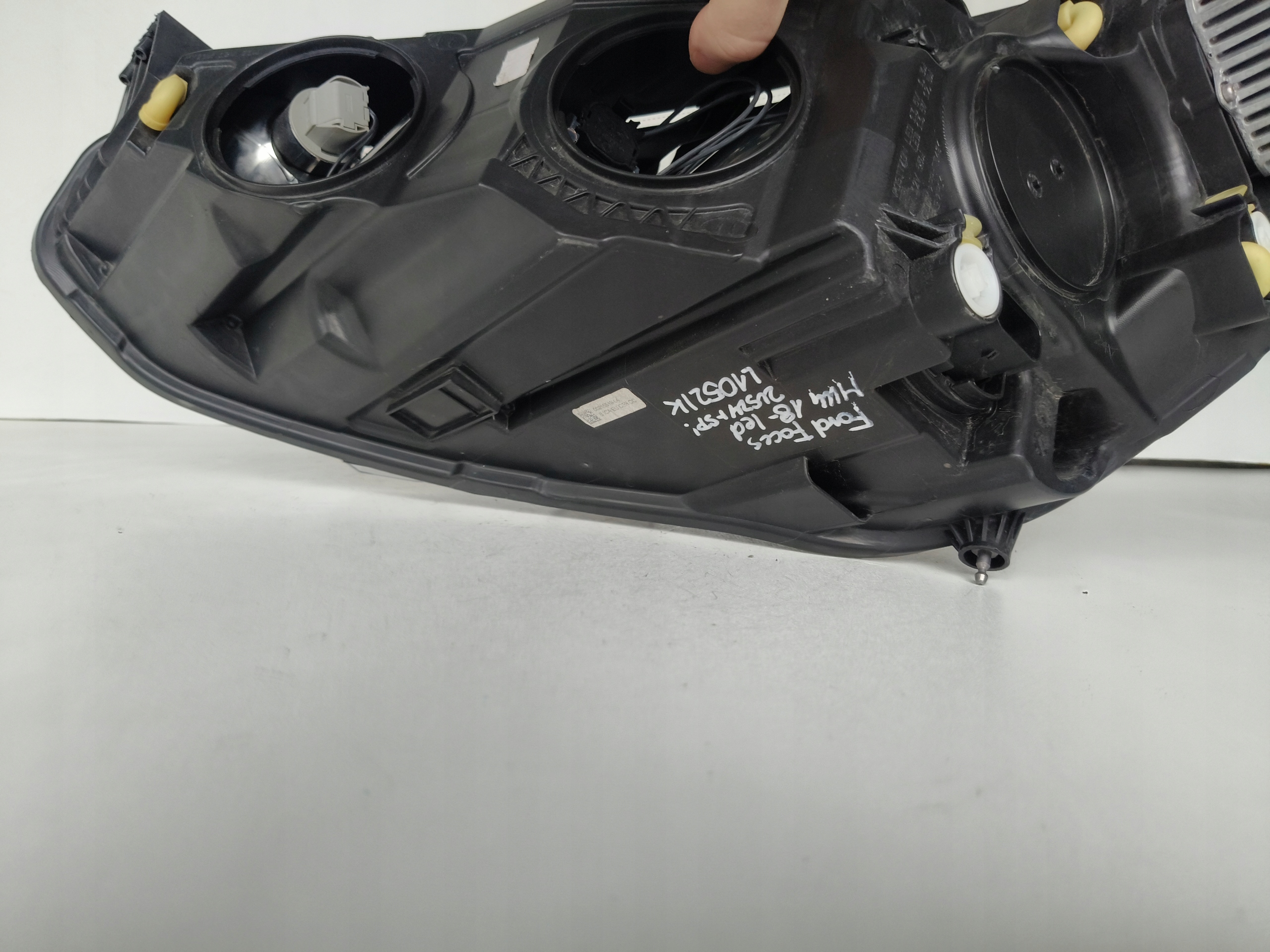 light right REFLEKTOR FORD FOCUS MK4 18- LED