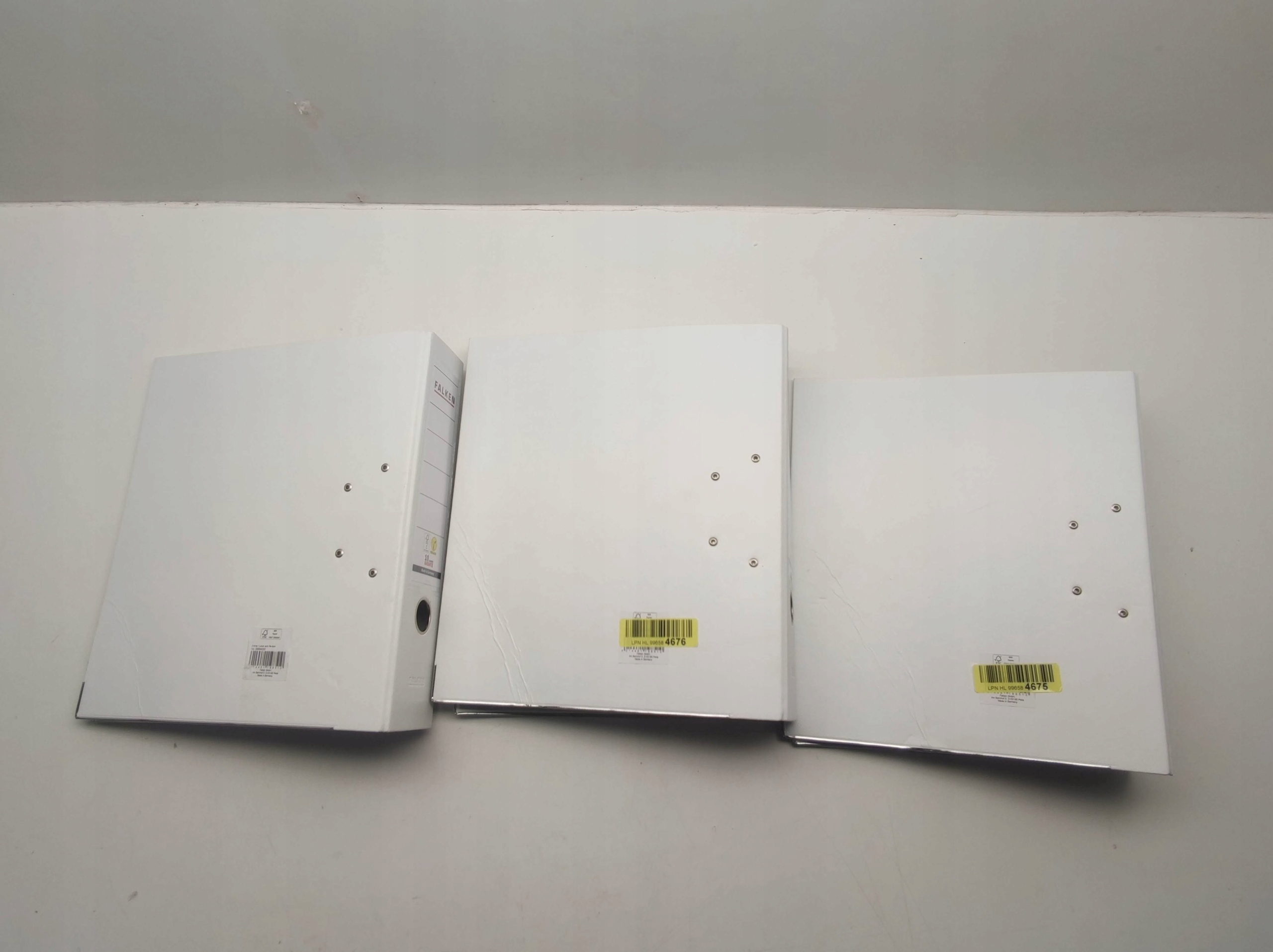 Segregator Falken A4 80 mm dźwigniowy biały Liczba sztuk w ofercie 3 szt.