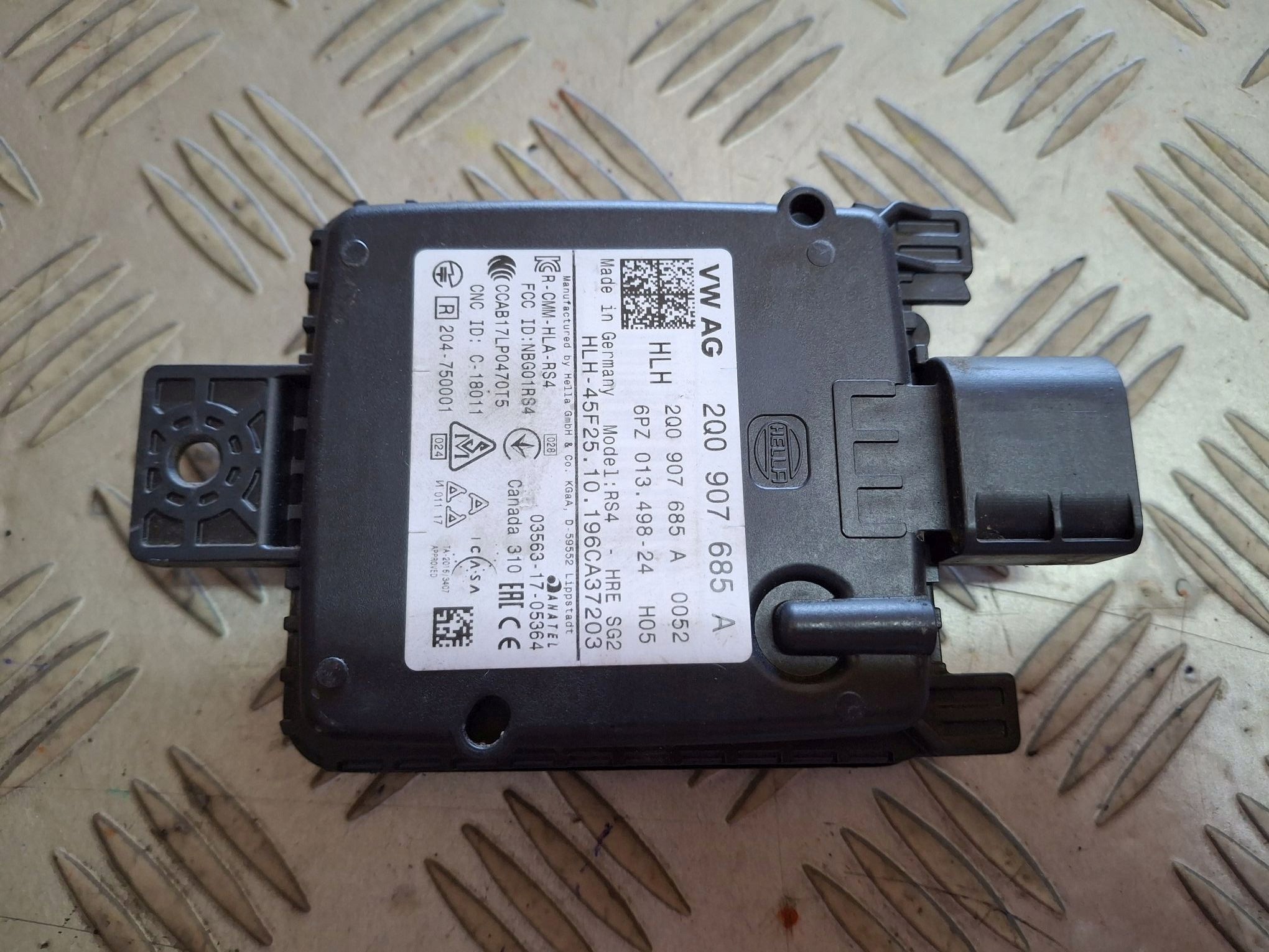 RADAR DISTRONIC VW SKODA SEAT 2Q0907685A