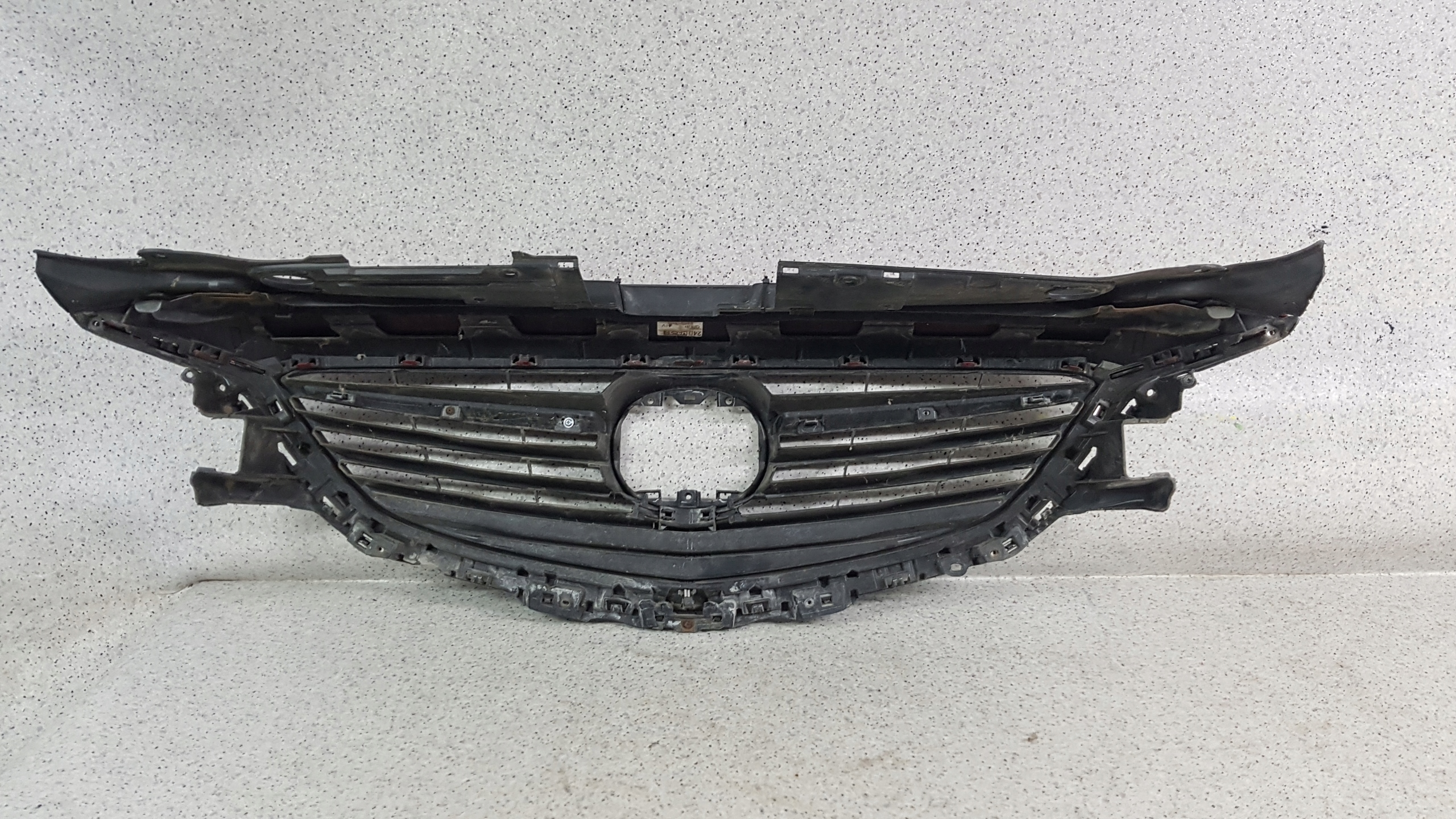MAZDA 6 VI GJ 2012 - grill grille 2953