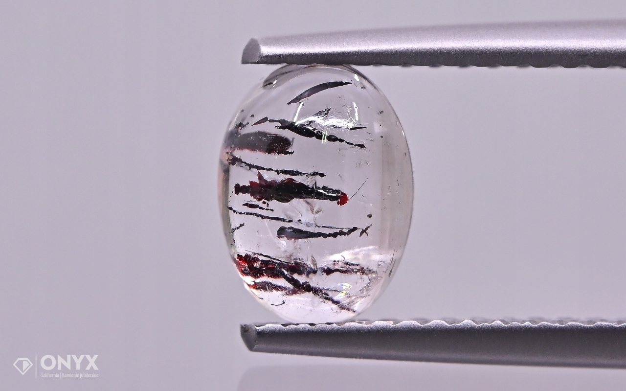 Jahodový křemen kabošon ovál 7,5x5,5 mm