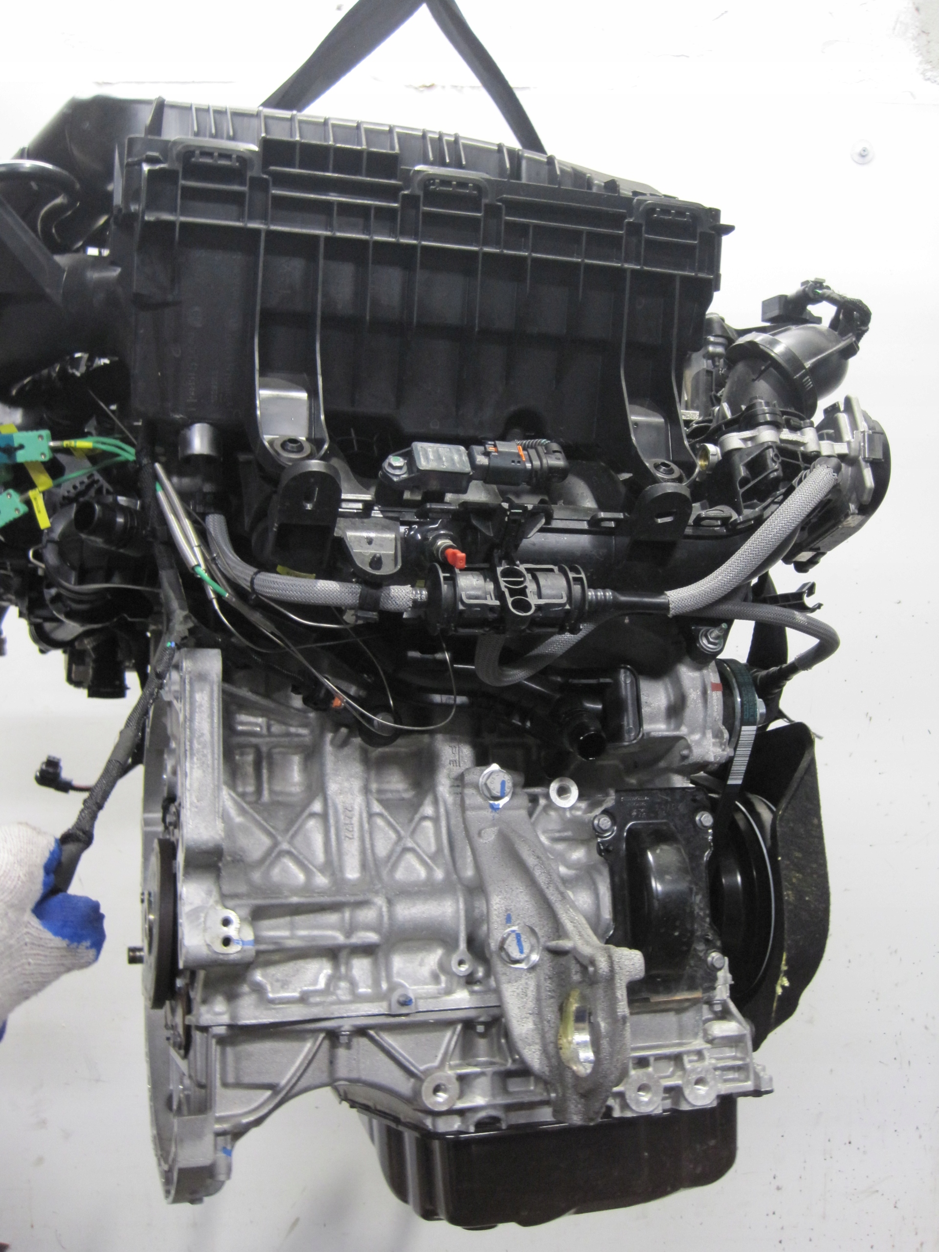 engine motor PEUGEOT 408 1.2 thp complete 10Z1AN HN09