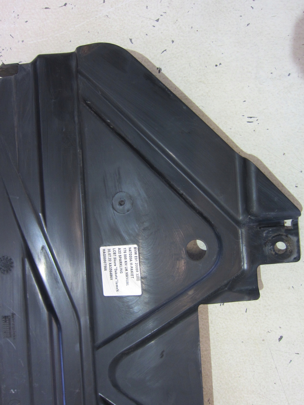 BMW E91 E90 320D cover radiator 7128503