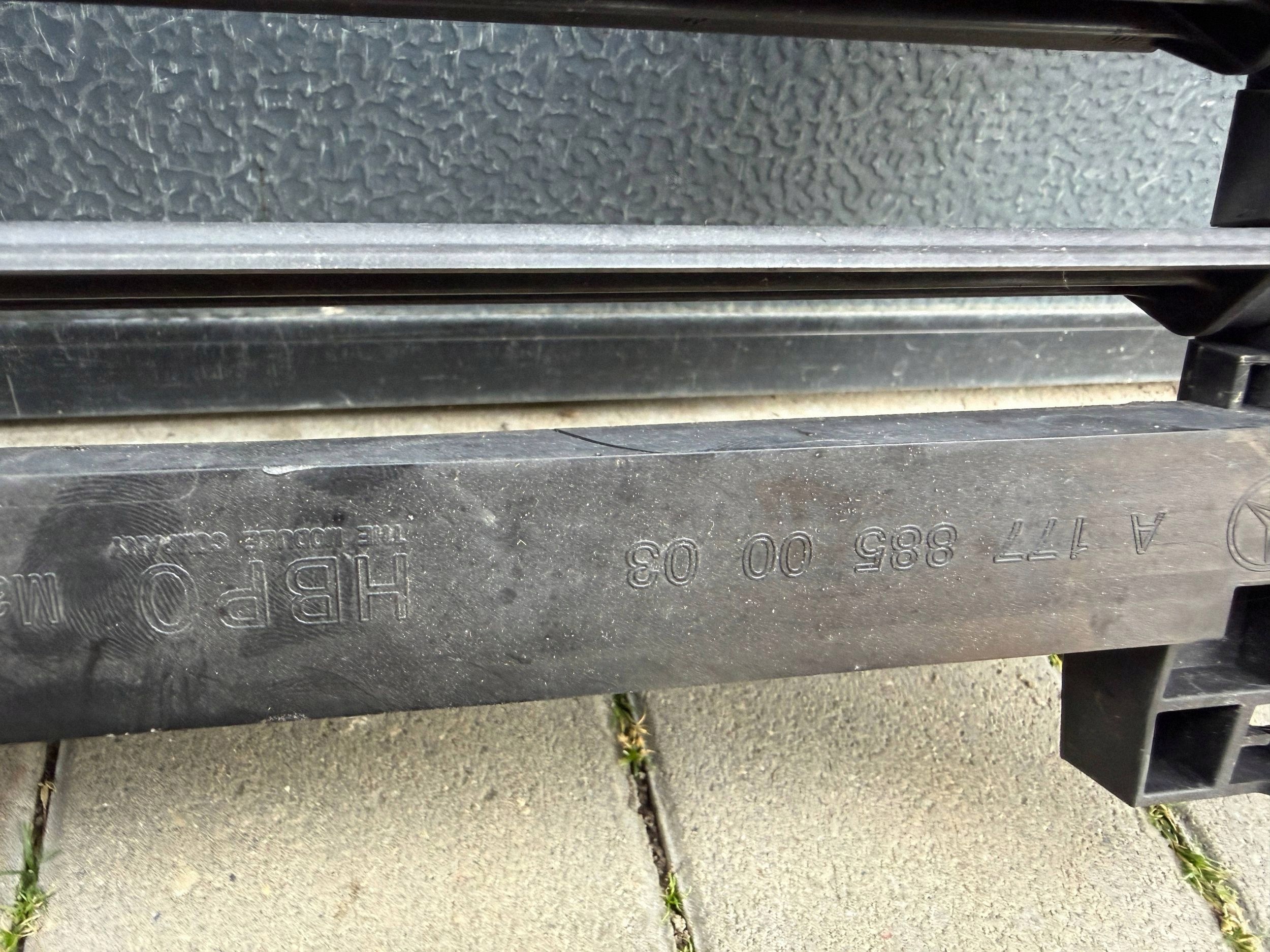 Mercedes A W177 blinds front front a1778850003