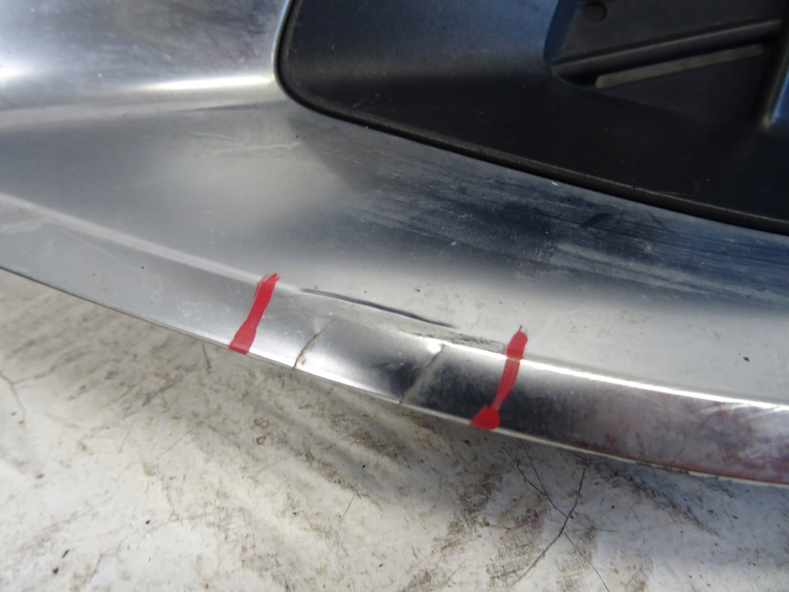 grid of a bumper front front left AUDI A4 B9 LIFT 8W0807681AK