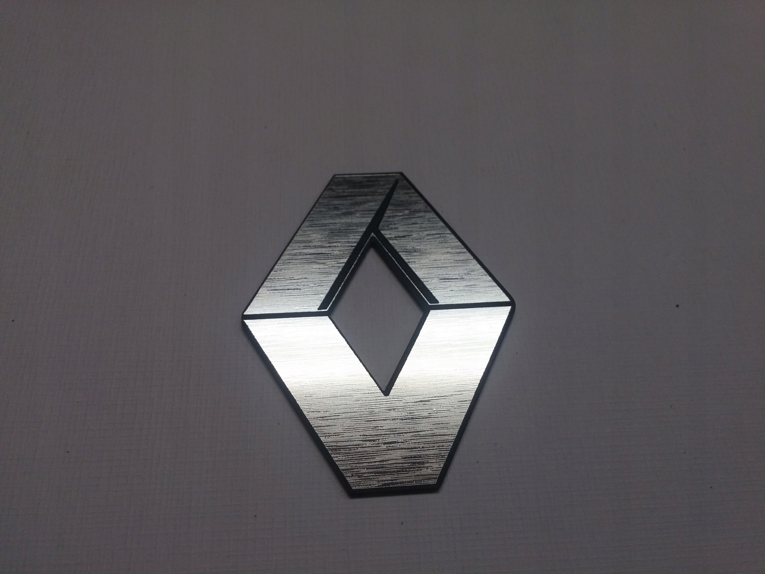 

Renault naklejka emblemat 30 x 39 mm * Srebrna