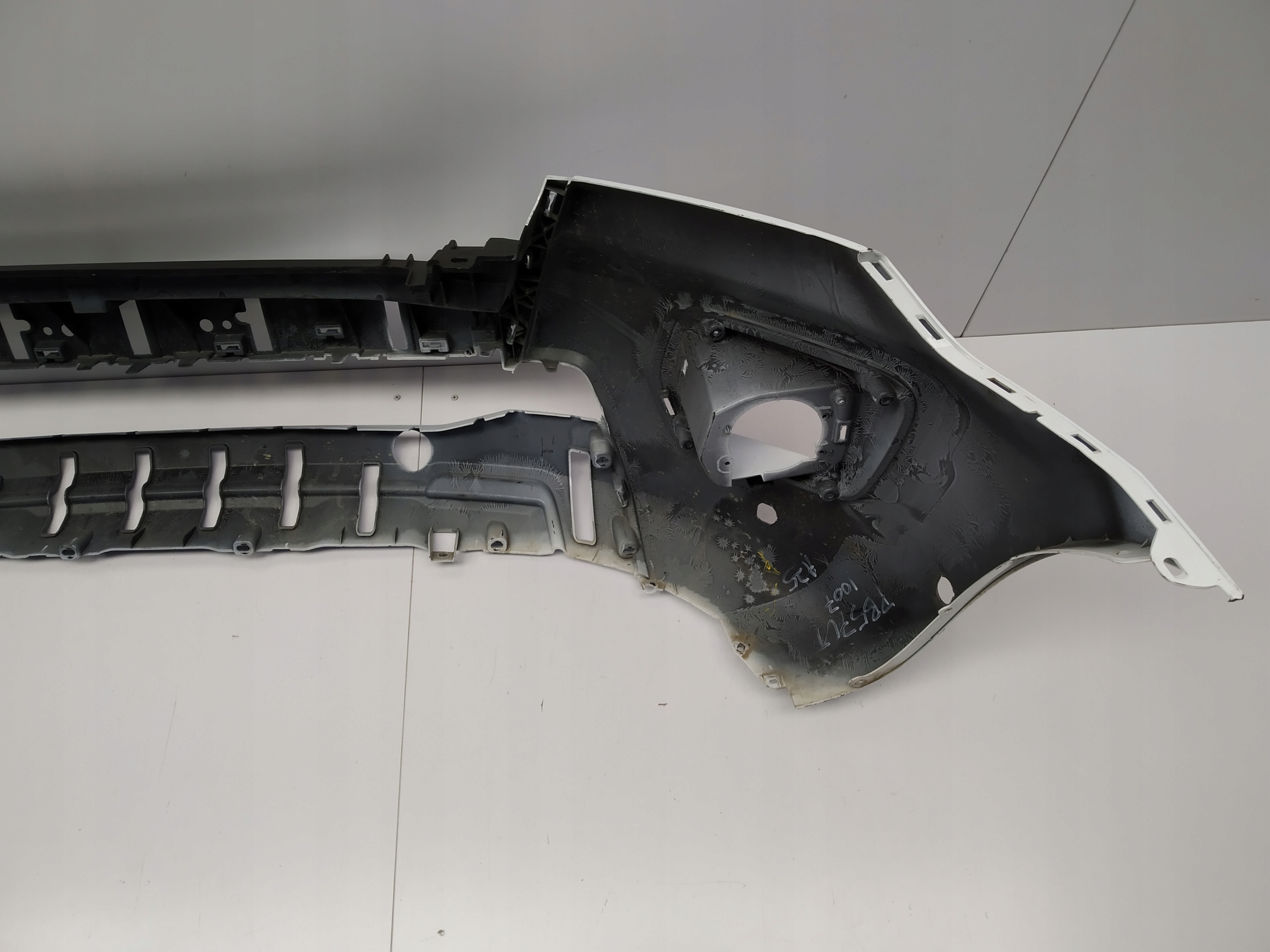 2018+ Ford Ranger lift bumper front PDC Bialy